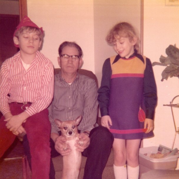 Dale, Papaw, the dog, and his sister.