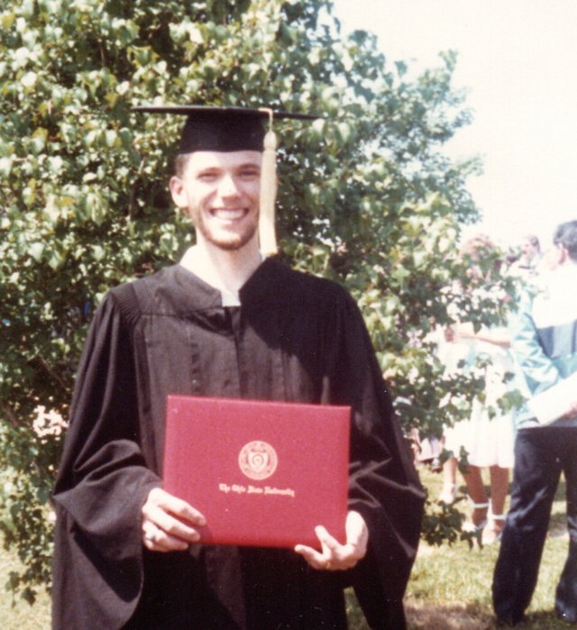 Dale graduates from Ohio State, 1985.