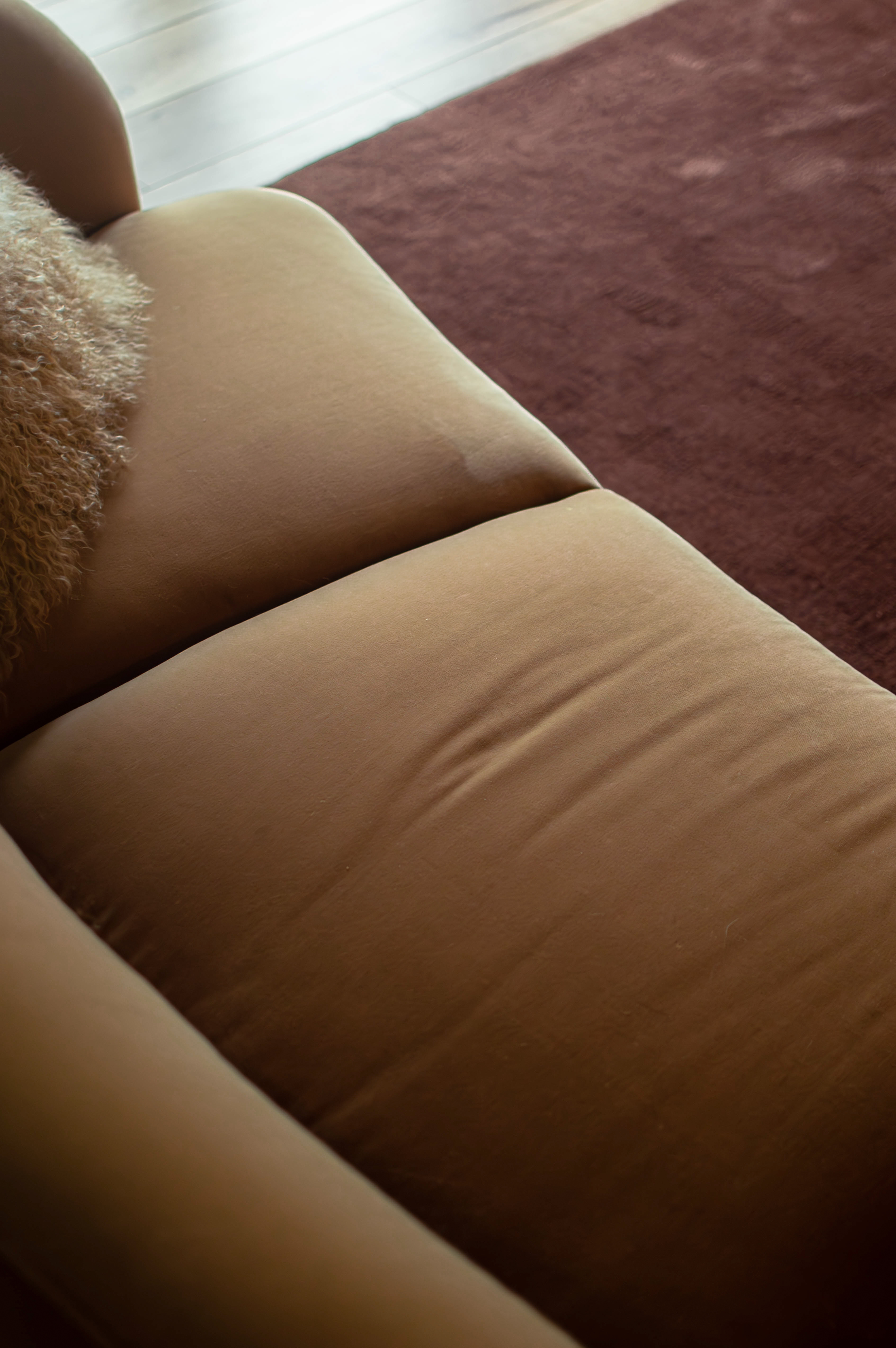 ListeningLounge-013.png
