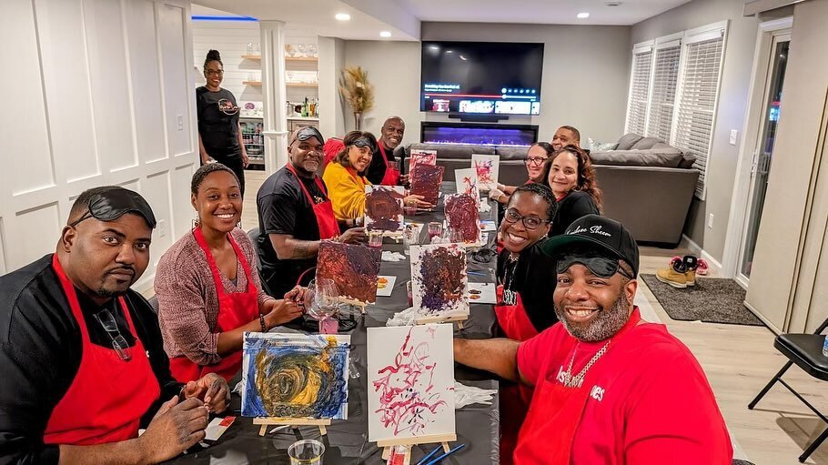 🌟 Magical Moments Alert 🌟 Last Saturday was a game-changer for us at Mind the Crown as we dove into our first-ever coed and private Black Love Art Therapy session. It wasn&rsquo;t just an event; it was a heartwarming proof of the magic we&rsquo;re 