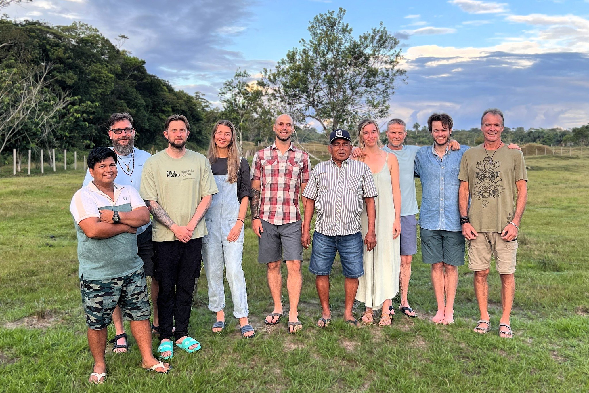 This retreat had EVERYTHING 🌳🌈🙏

Wisdom, depth, connection, stories, HUMOR, character, surprise, mystery; seas both rough and placid, HEROISM, purging, so much laughter...

We could go on. Suffice it to say, that medicine work was done this week. 