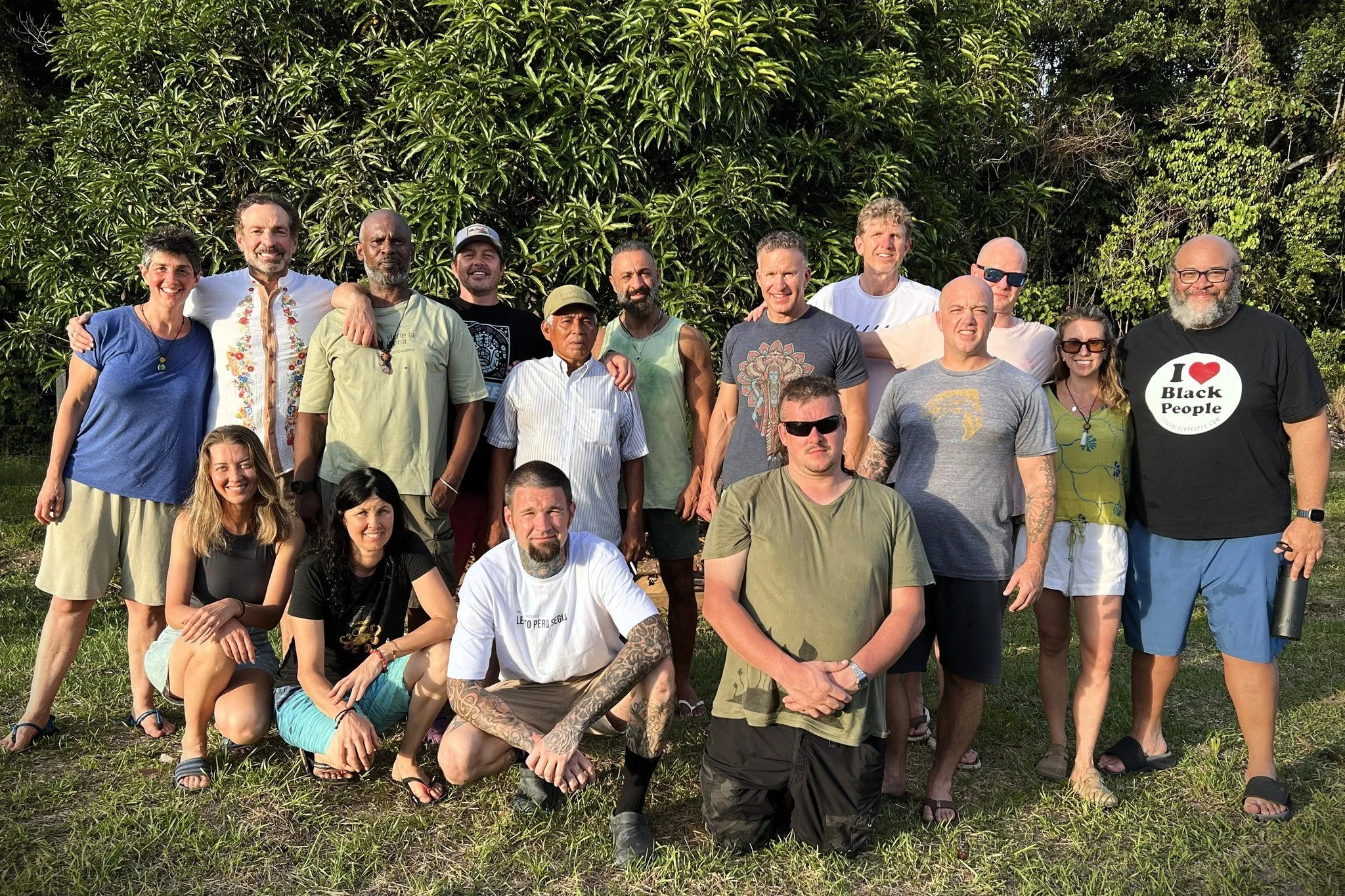 This is what community looks like 🌍

People who not only walk together. But who crawl together. Who sing and pray and purge together. Bring peace to conflict, bring love to insanity.

Stand up and stand for and stand with.

🙌 In the spirit of recip