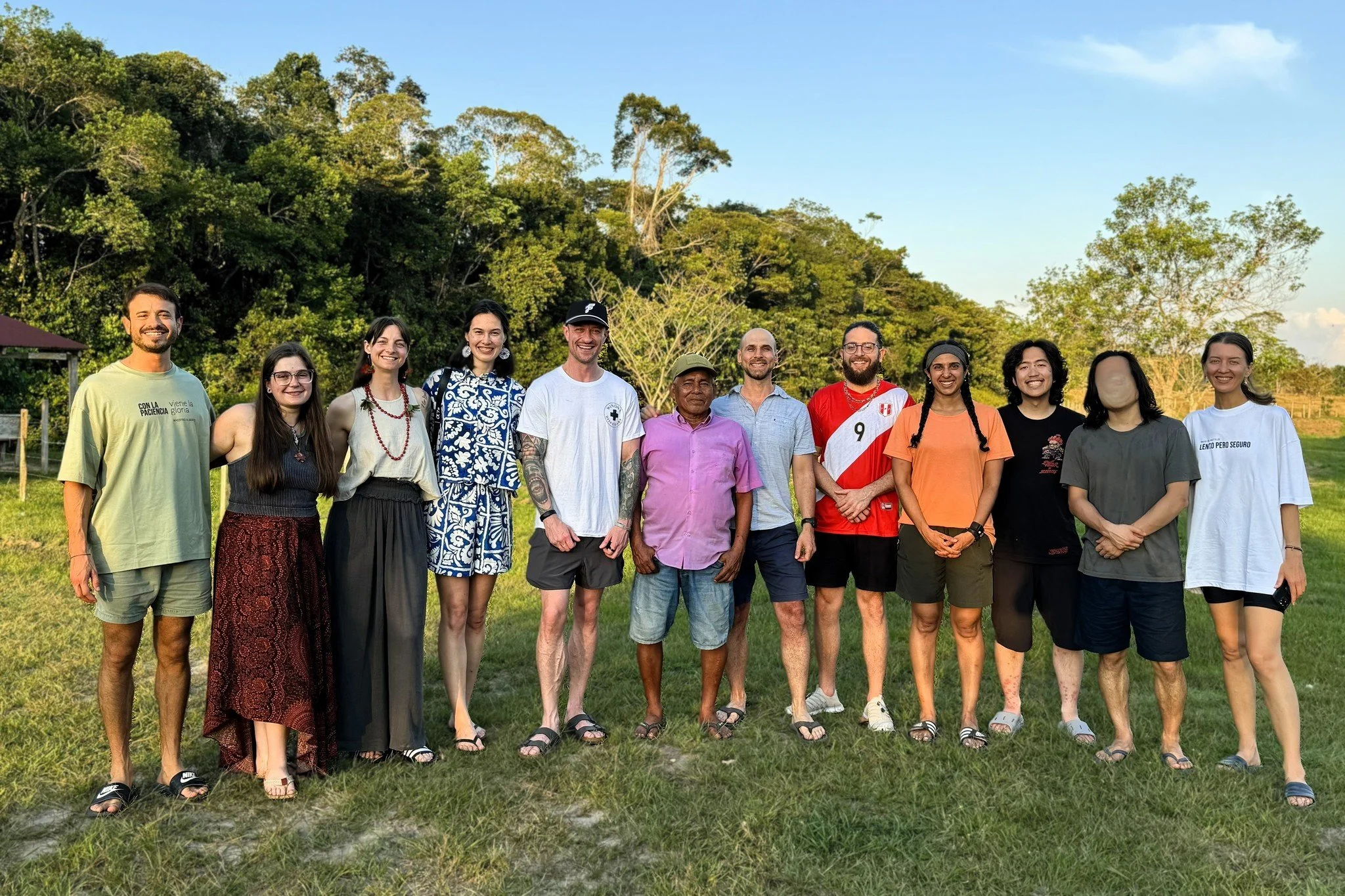 The best of the best, no contest.

Sanango brings in the GOATs 🌿🐐
Shaky legs can't shake a sound foundation.
Integrity is the name of the game, and this crew has it in spades.

Carry that medicine and make the world majestic 🙏🕊️✨
.
.
.
#sanango #