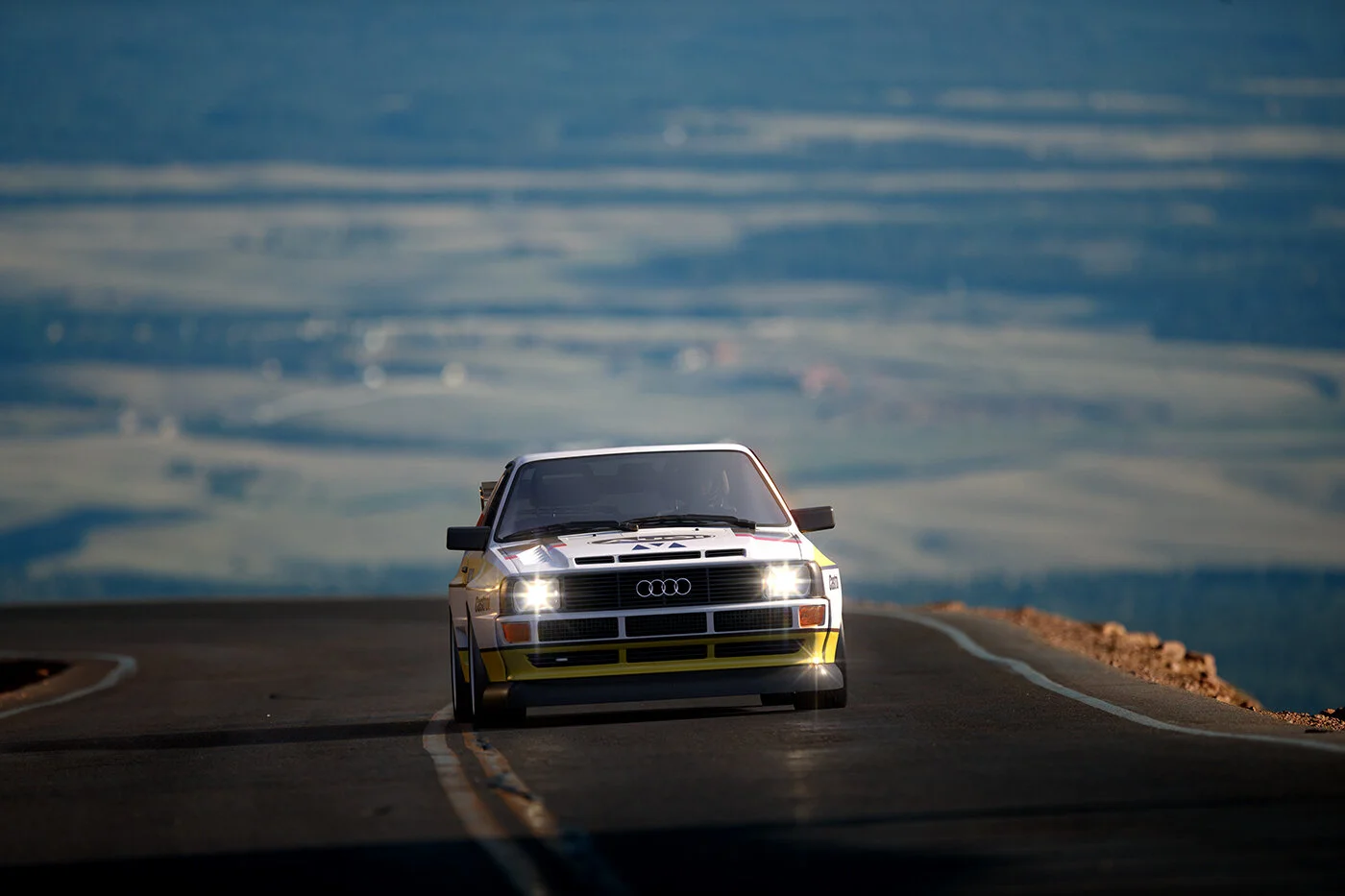 CGI vehicle / provided backplate / rendered and retouched