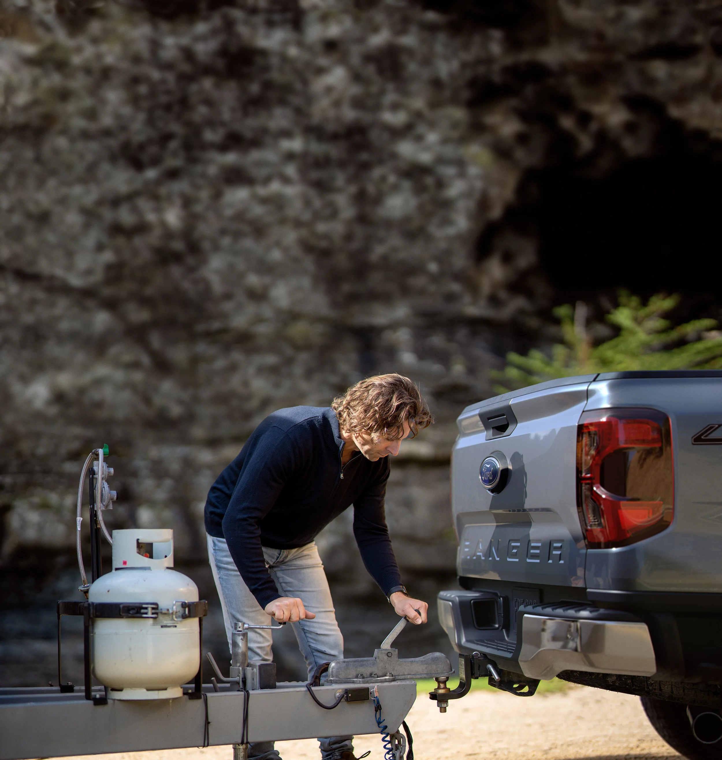 CGI vehicle replacement / provided backplate / rendered and retouched