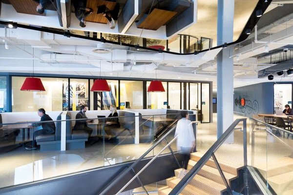 ERNST & YOUNG