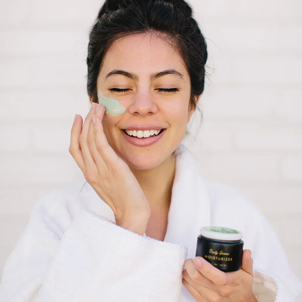 Daily-Greens-Moisturizer2.webp