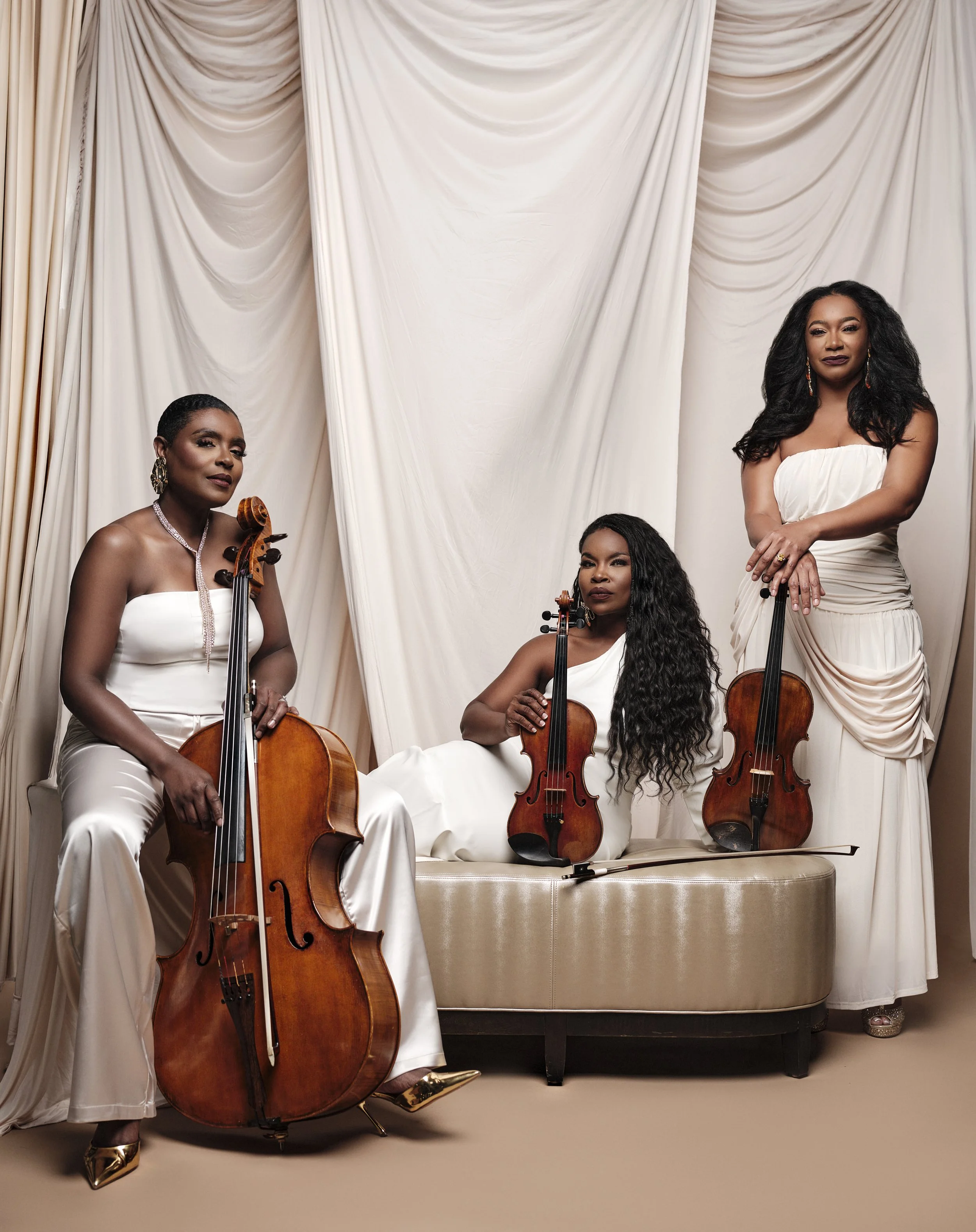 THE STRING QUEENS