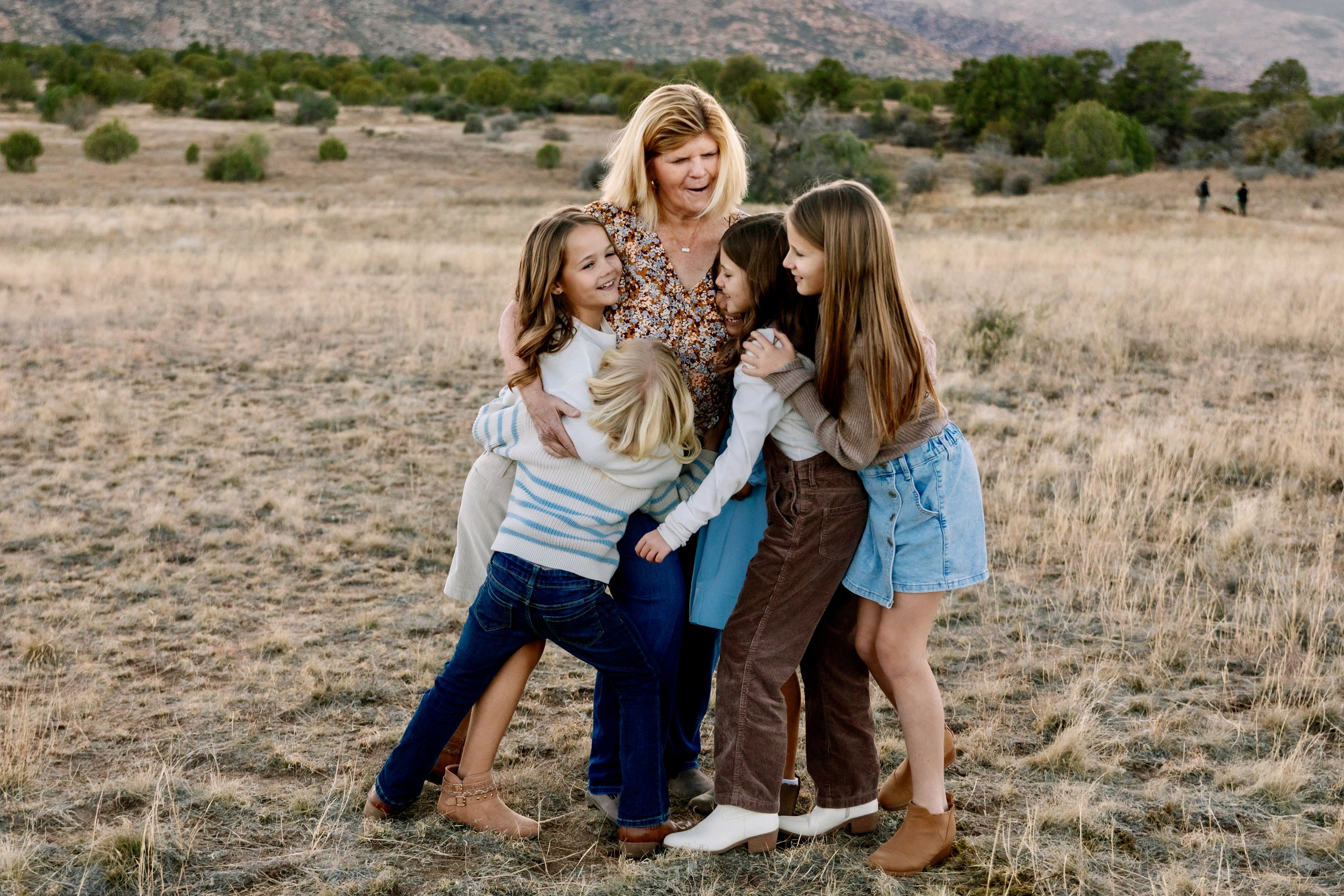 Expectation vs. Reality: Capturing the Perfect Family Photo Moments 