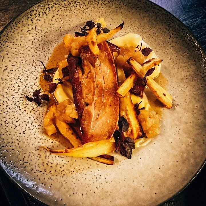 This baby is one of our fan favourites and frankly, we're not surprised 😍⠀⠀⠀⠀⠀⠀⠀⠀⠀
⠀⠀⠀⠀⠀⠀⠀⠀⠀
I mean, who WOULDN'T want crispy pork belly, with perfectly roasted parsnips and apple cider jus in their life?⠀⠀⠀⠀⠀⠀⠀⠀⠀
⠀⠀⠀⠀⠀⠀⠀⠀⠀
Us, that's who! And hopefully you too!⠀⠀⠀⠀⠀⠀⠀⠀⠀
⠀⠀⠀⠀⠀⠀⠀⠀⠀
If you haven't already fallen in love with our pork belly entree, stop by and give it a try tonight! You won't regret it!