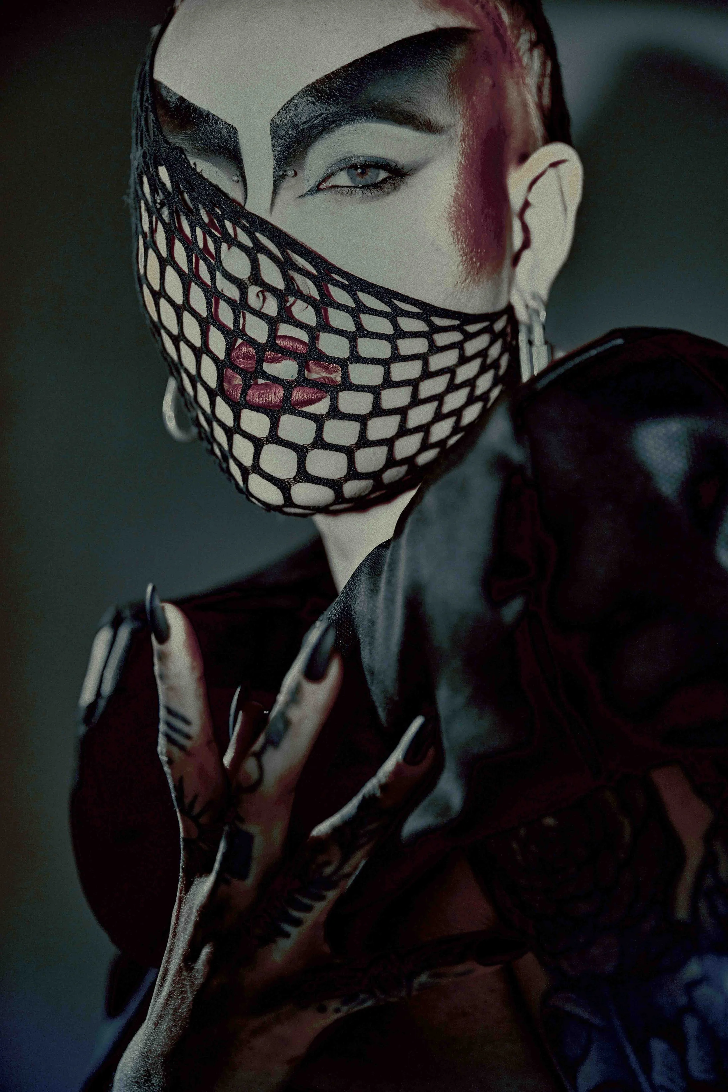 Thomas Calder_S_S_T_MESHAUG23 7.jpg