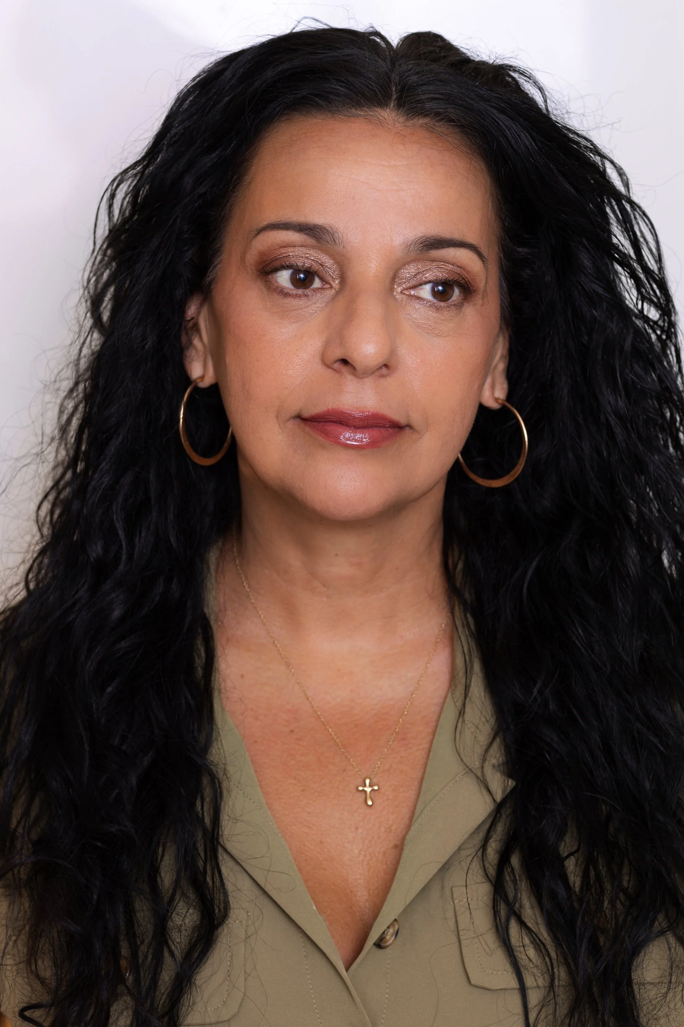 2023-05-20_Mom_Professional_Portraits-3.jpg