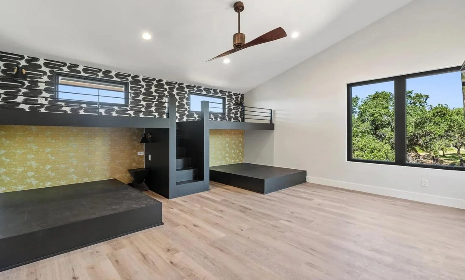 Fixed-Price vs. Cost-Plus: Which Contract Protects Your Custom Home Budget?