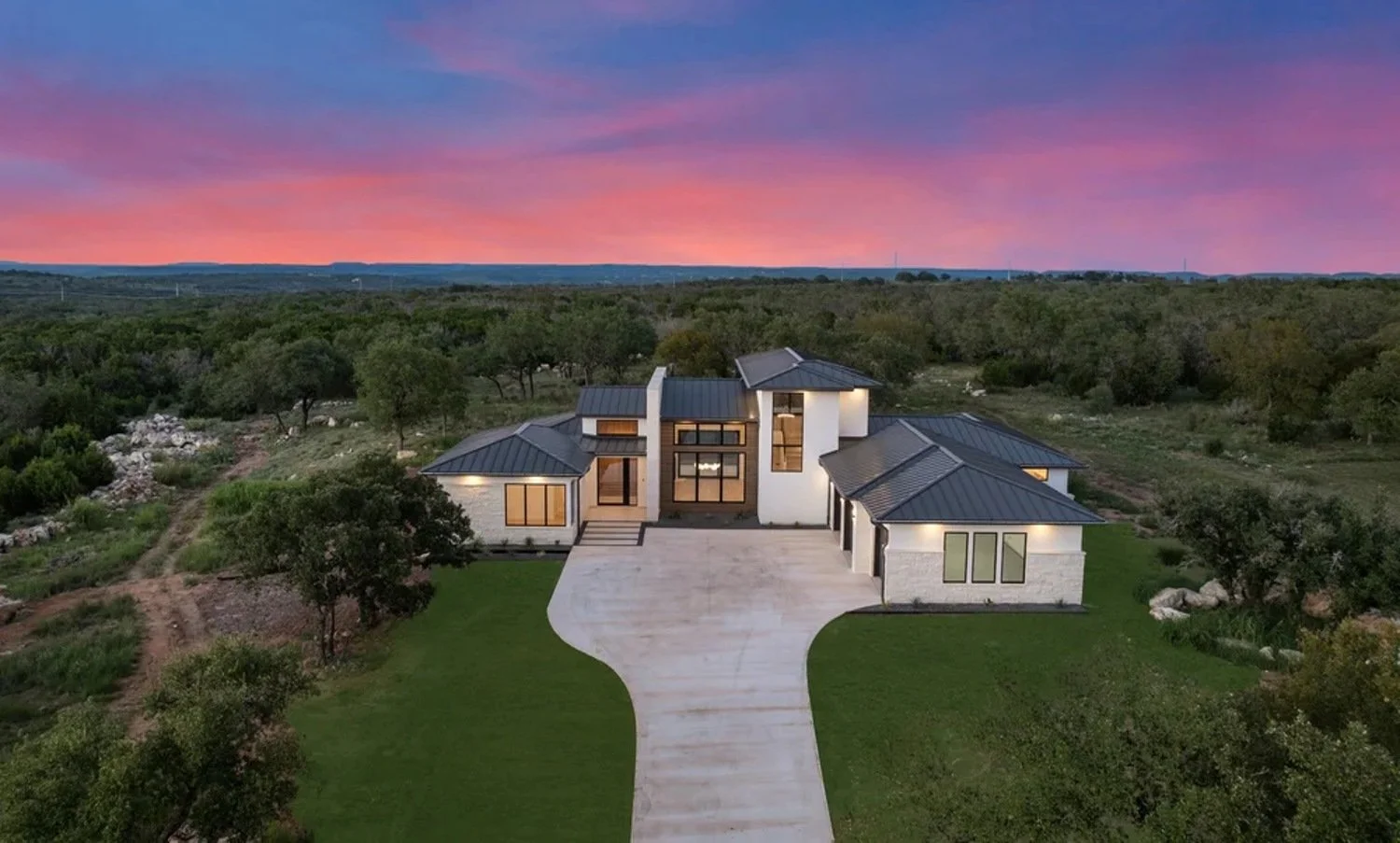 Acreage or Cul-de-Sac Lot in Spicewood? Custom Home Trade-Offs to Compare