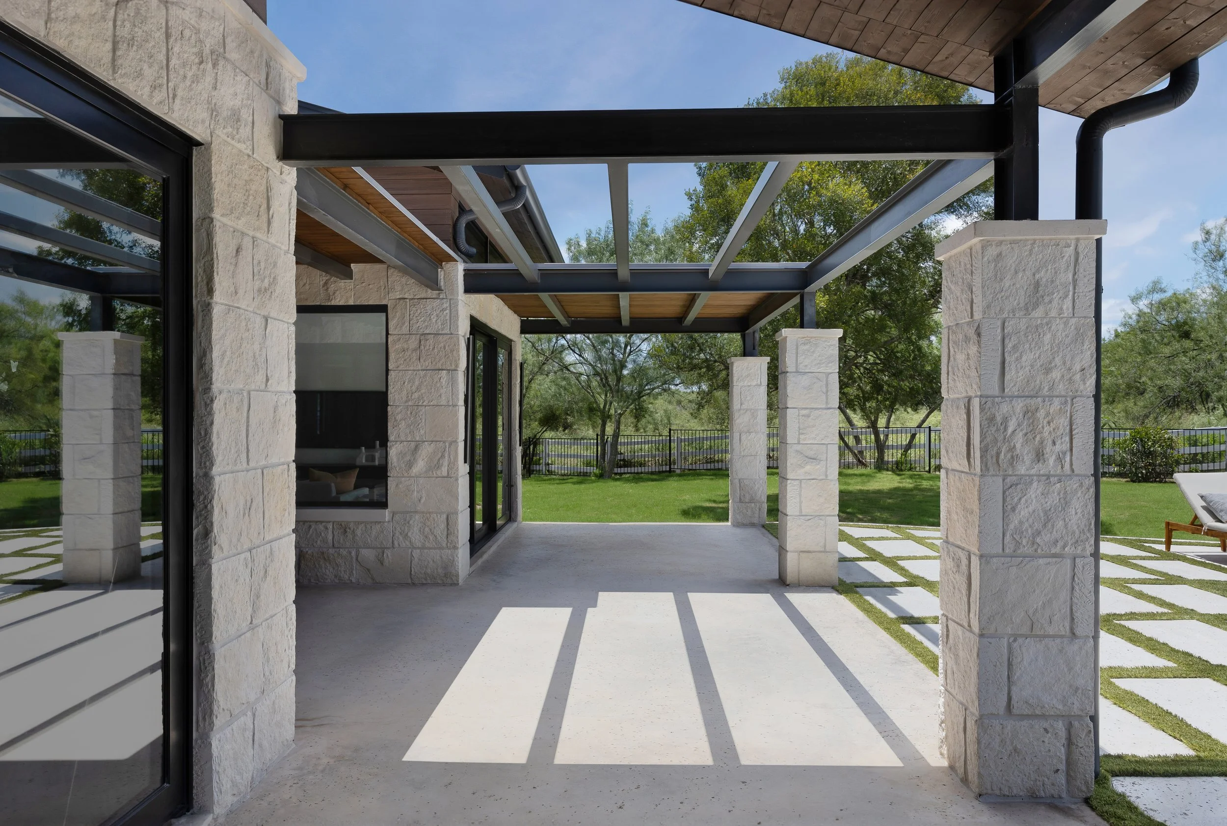 180Westgate7417.jpg
