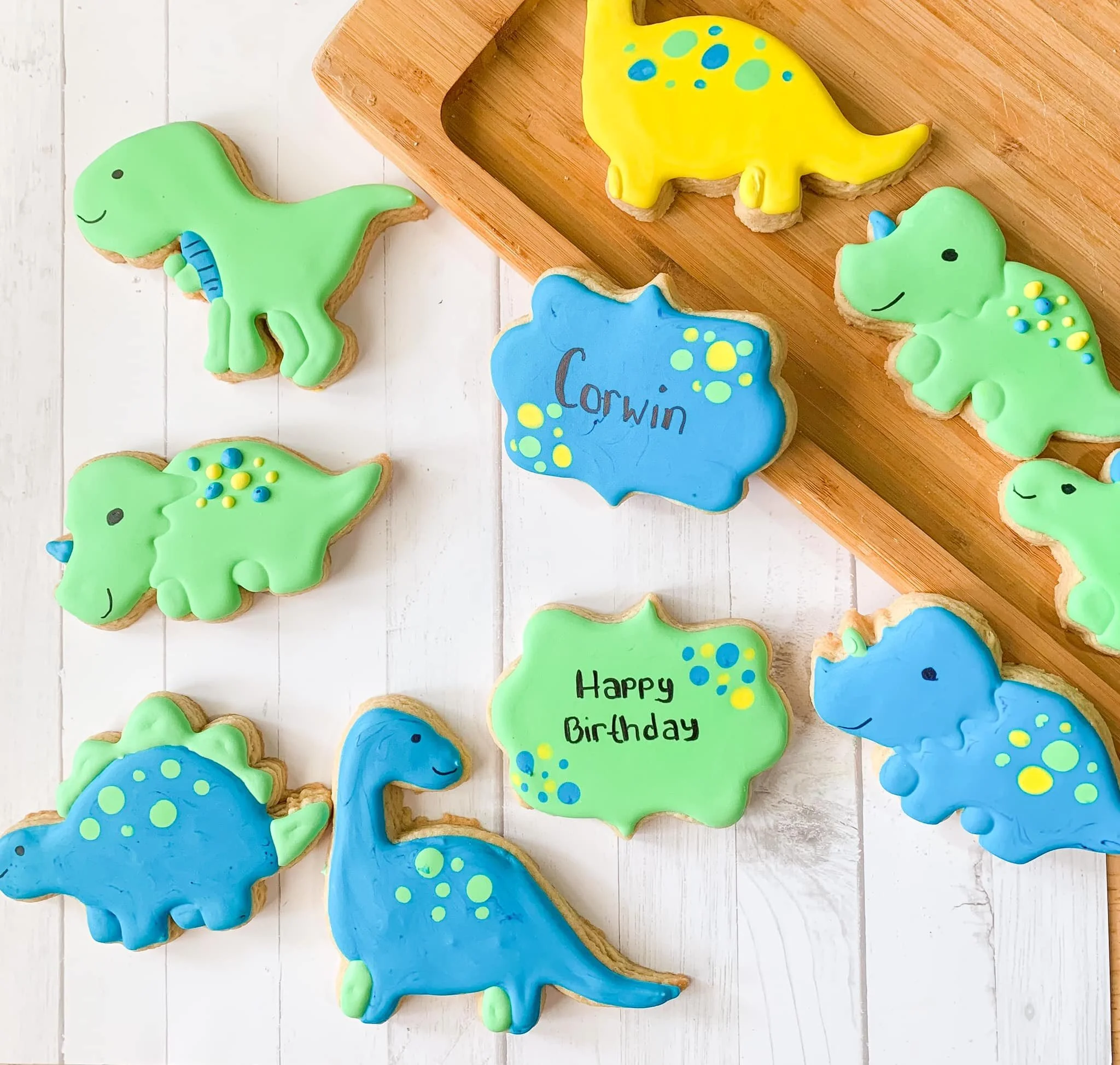 dinos.jpg