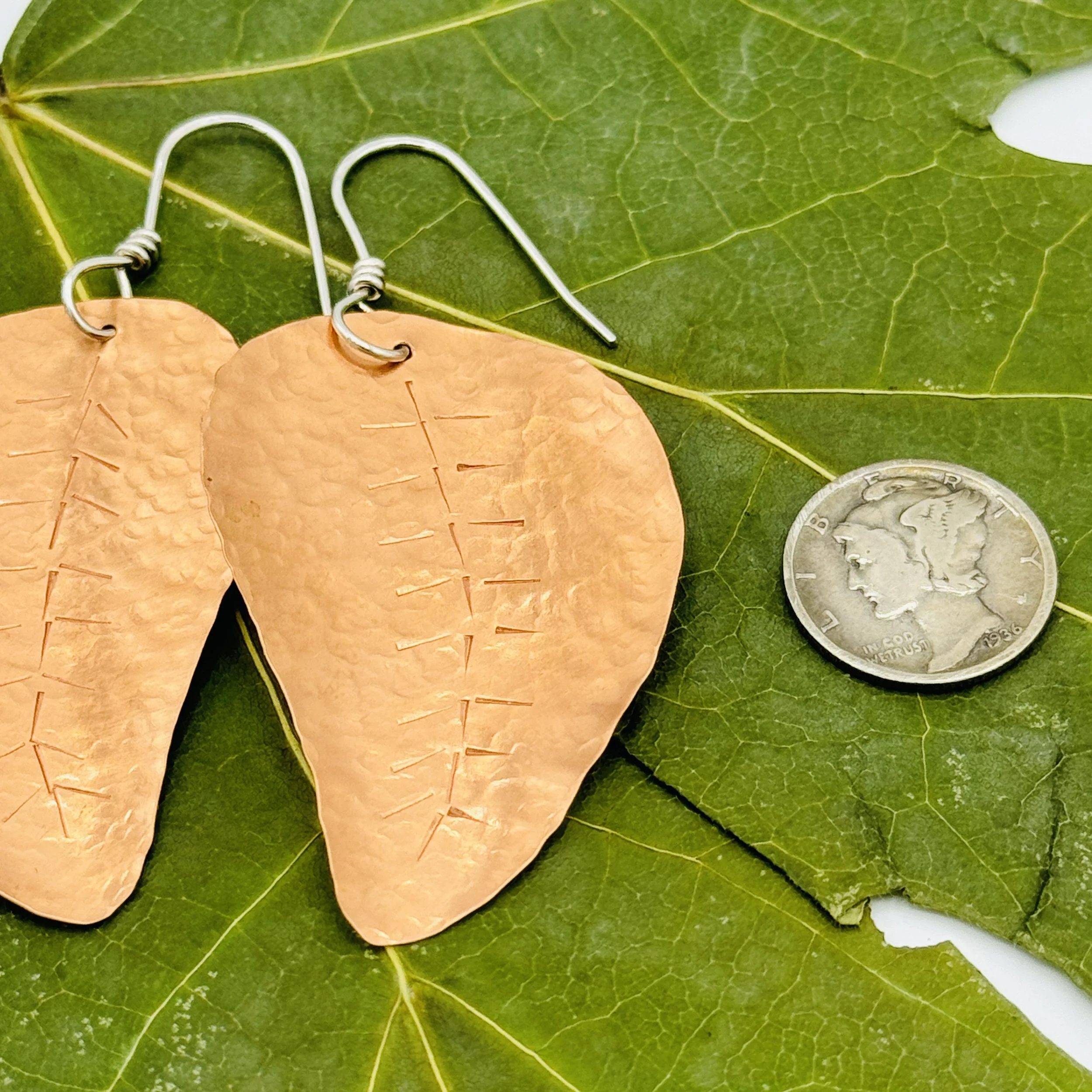 janecka_copper_leaf_handmade_earrings (5).JPG
