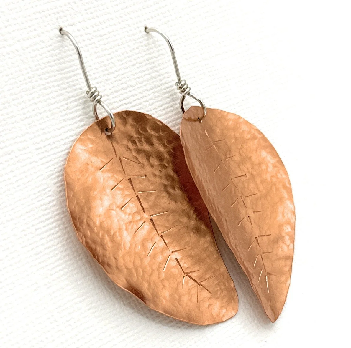 janecka_copper_leaf_handmade_earrings (3).JPG
