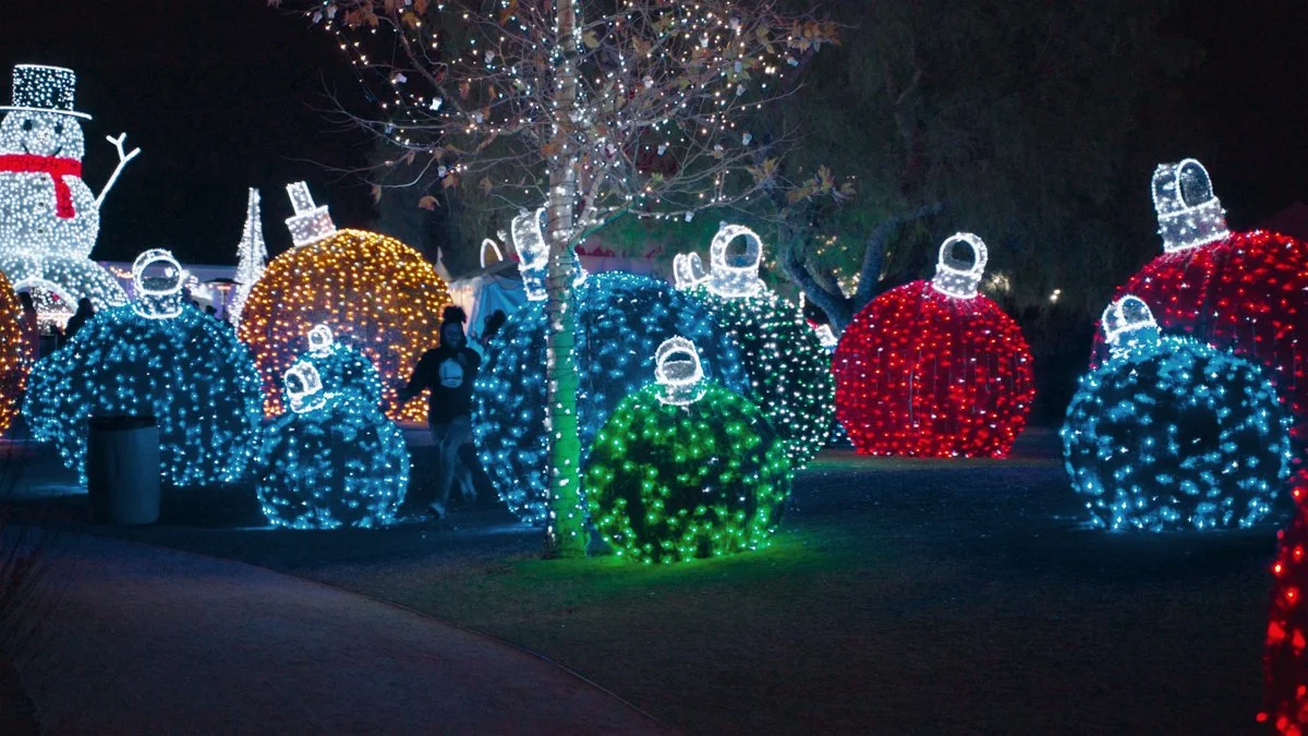 3D Ornaments - Amaze_.jpg