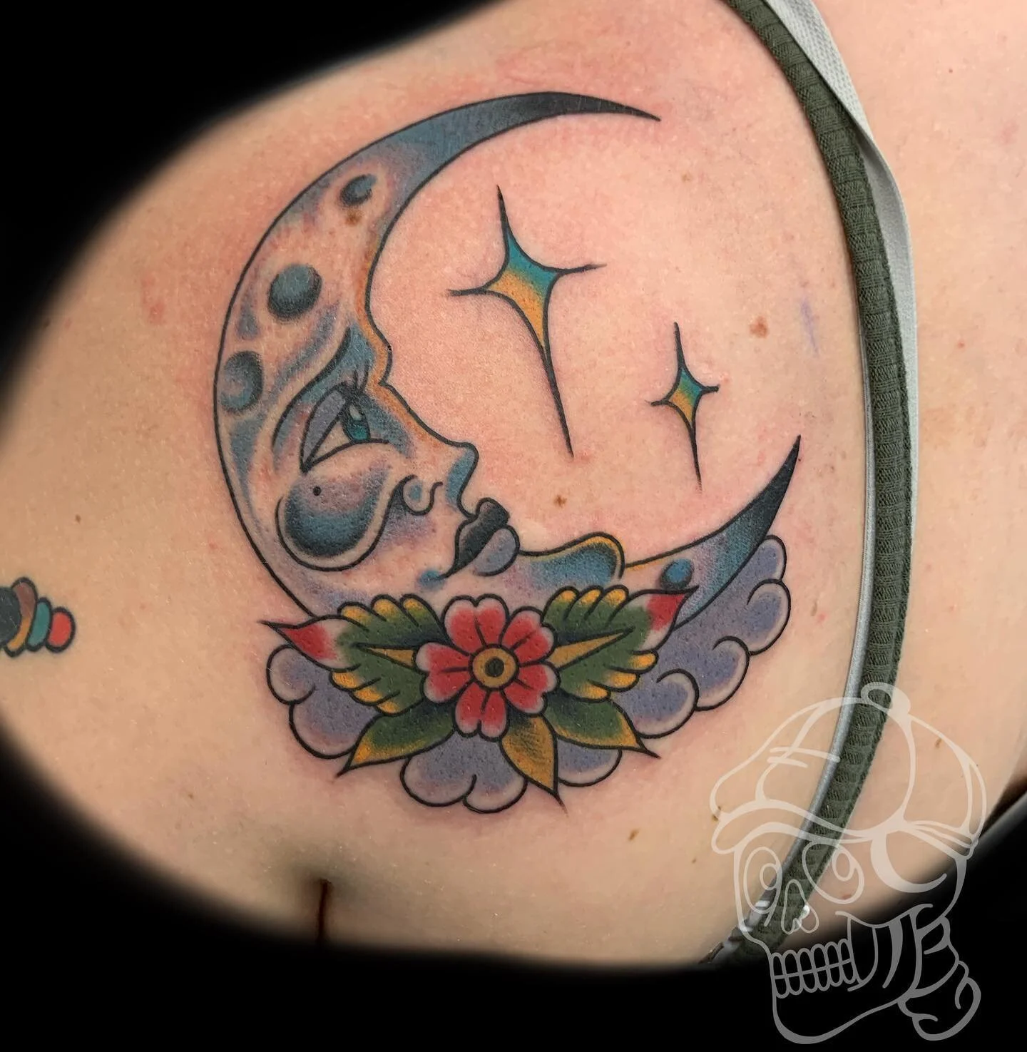 If you like something I post make sure to go to bsetzlertattoo.com to book it. Thanks for seeing this and booking with me. @nicoletyler016 #bsetzlertattoo #tattoo #tattoos #ink #inked #cttattooer #cttattoos #art #drawing #traditional #bold #boldtatto