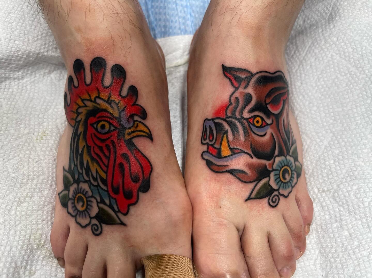 Feet from the other day from reference. #bsetzlertattoo #holdfast #holdfastct #cttattoos #cttattooer #cttattooartist #bold #color #modern #classic #flash #treadwater #art #drawing #ink #inked @holdfastct