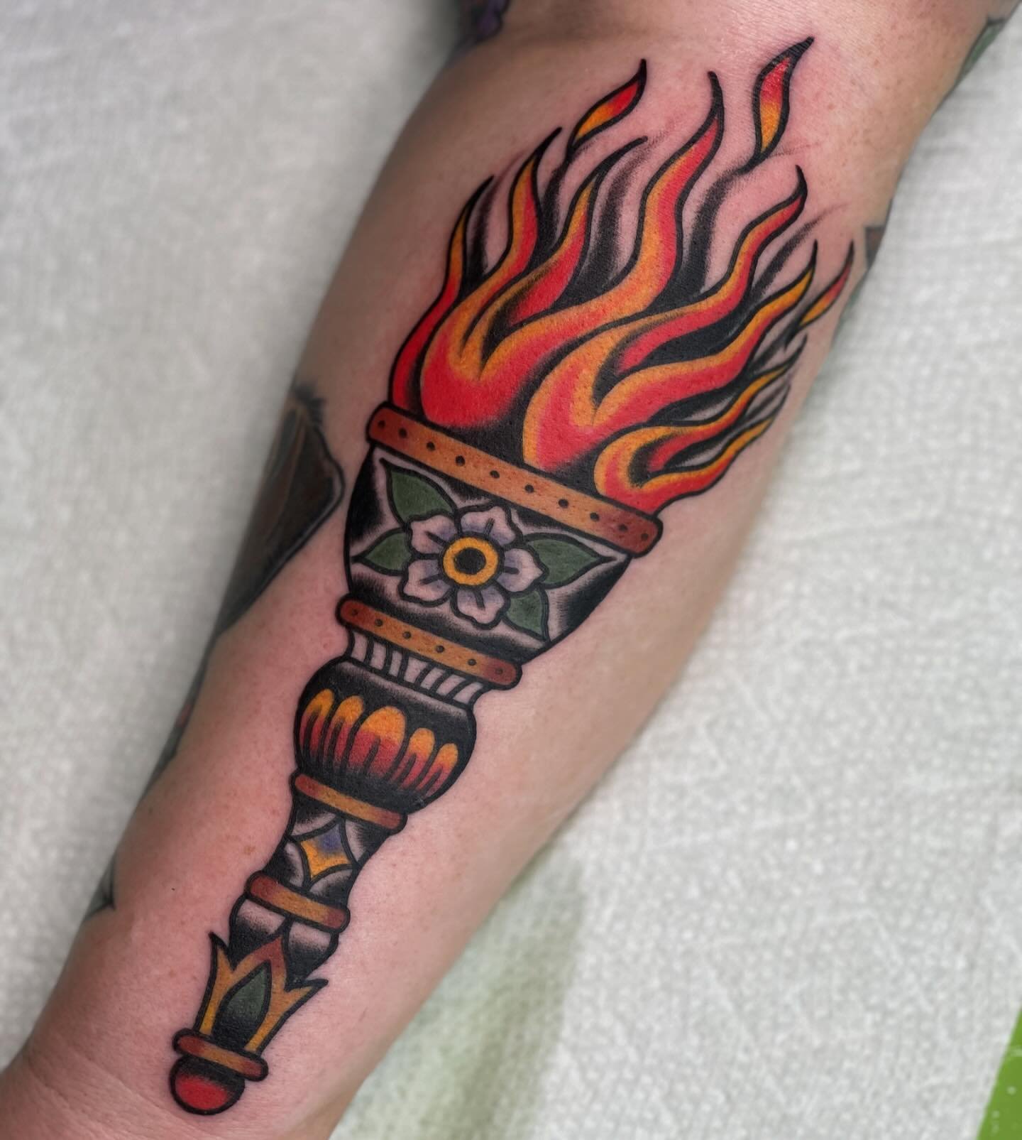 Torch made at @holdfastct thanks #bsetzlertattoo #tattoo #tattoos #art #drawing #ink #inked #flash #traditional #traditionaltattoo #cttattooer #cttattoos #cttattooshop #cttattooartist #bold #boldtattoo #color #modern #classic @lineageneedles @blackcl