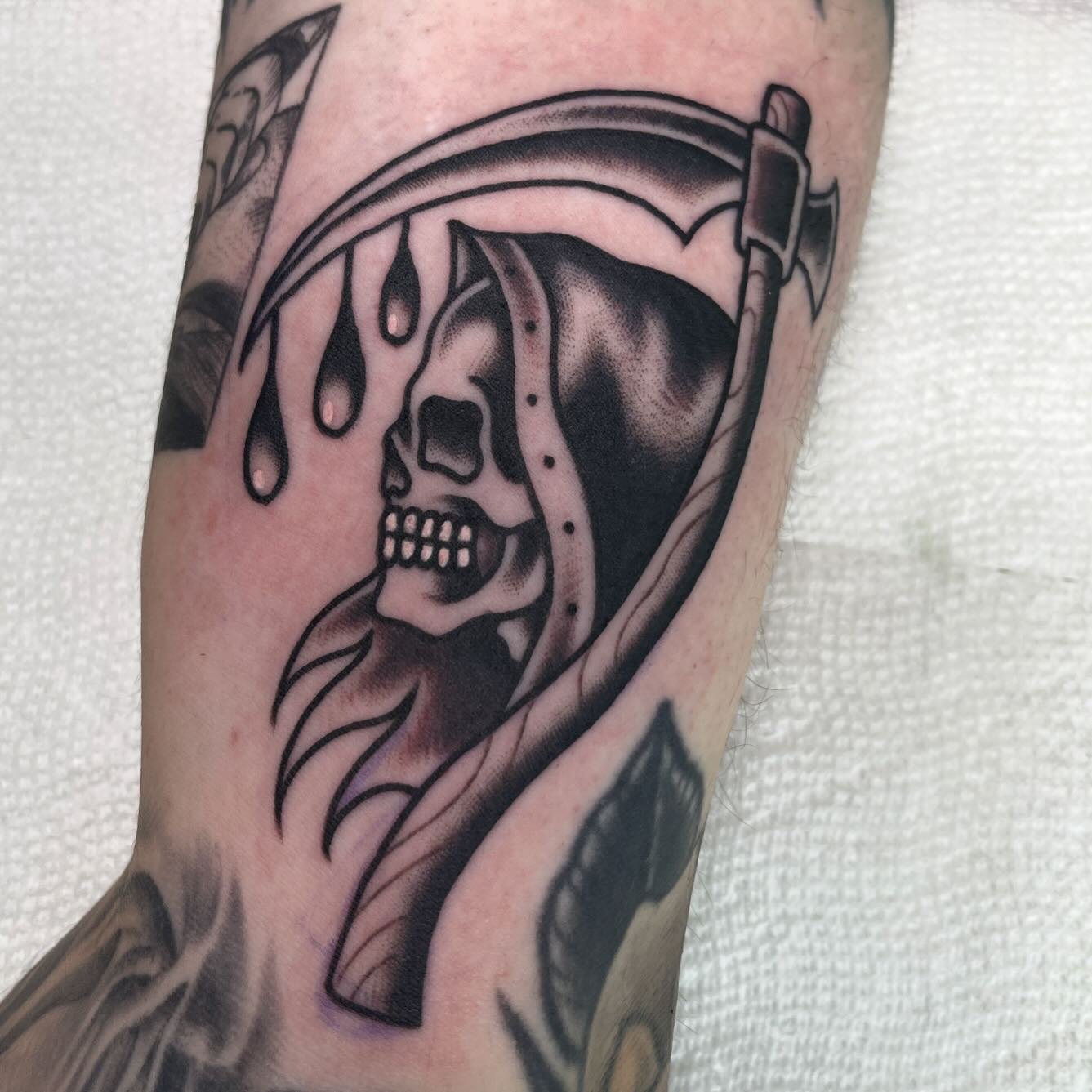 Reaper filler #bsetzlertattoo #tattoos #tattoo #traditional #flash #flashtattoo #art #drawing #ink #inked #boldtattoos #cttattooartist #cttattoos #cttattooer #tradworkers @holdfastct DM or website to book