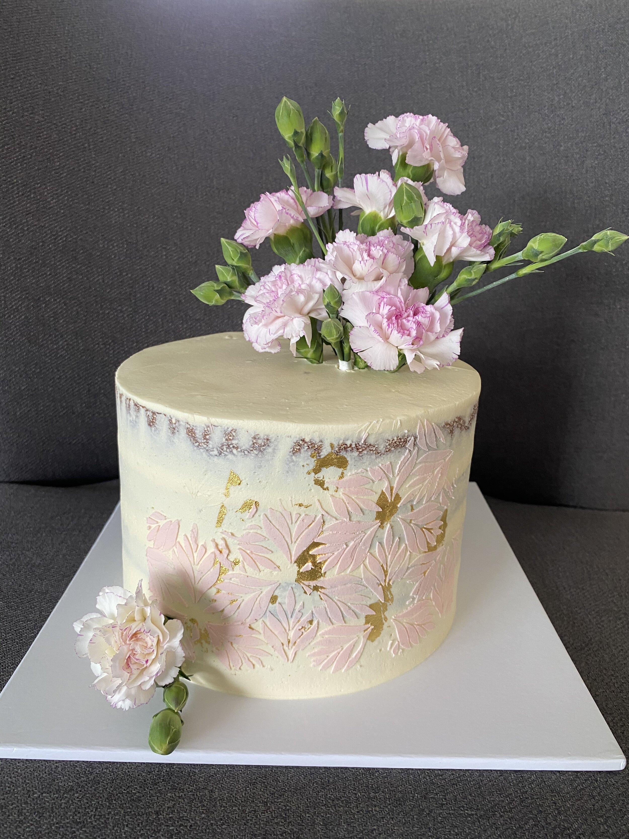 Custom Cakes Launceston — Delicious Little Things