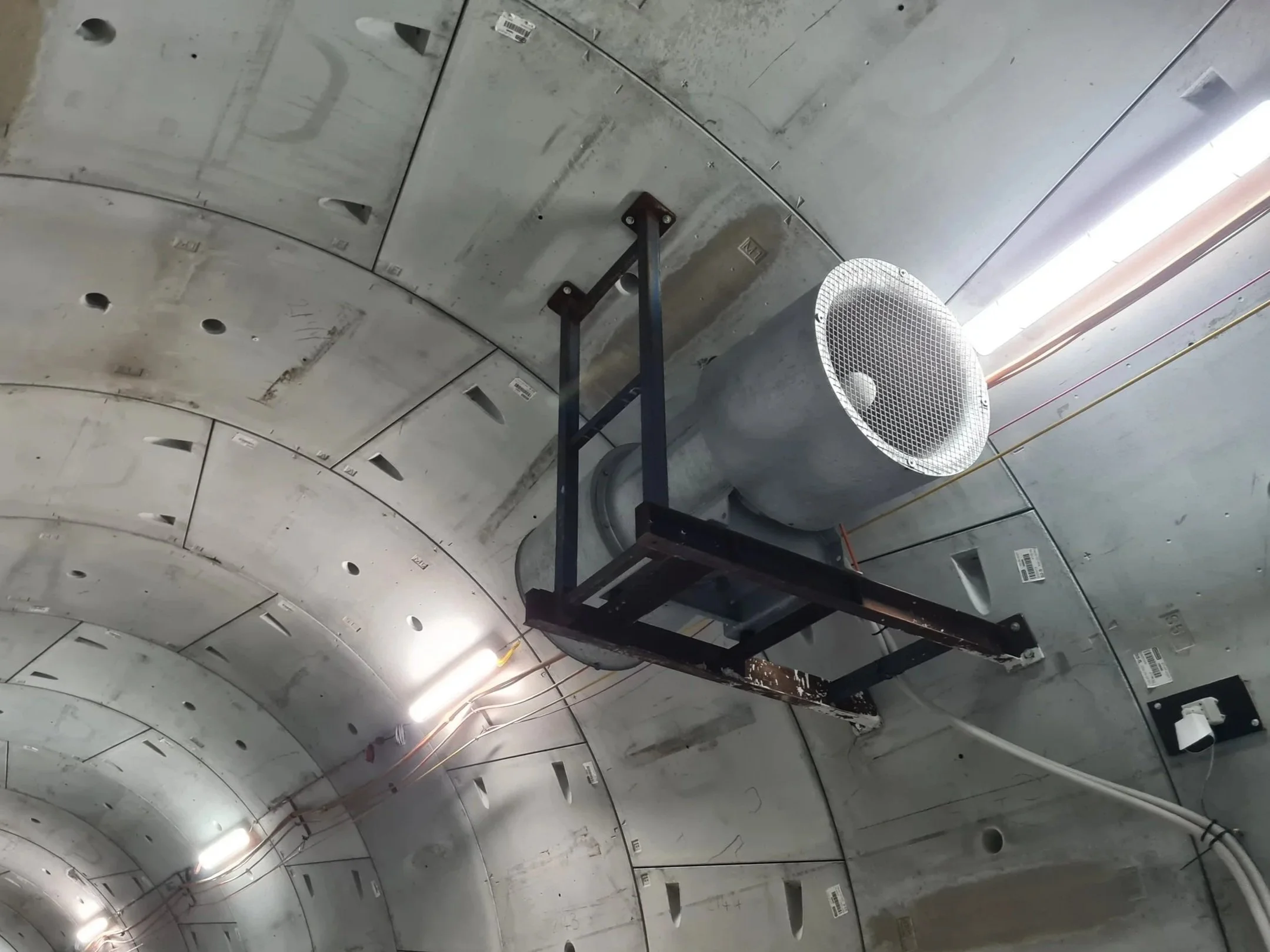 TBM Tunnel Jet Fan Support Frame - Ignite completed the design of multiple steel support frame to suspend ventilation jet fans overhead within the Cross River Rail tunnels. Design included the specification of post-installed anchors into tunnel segme