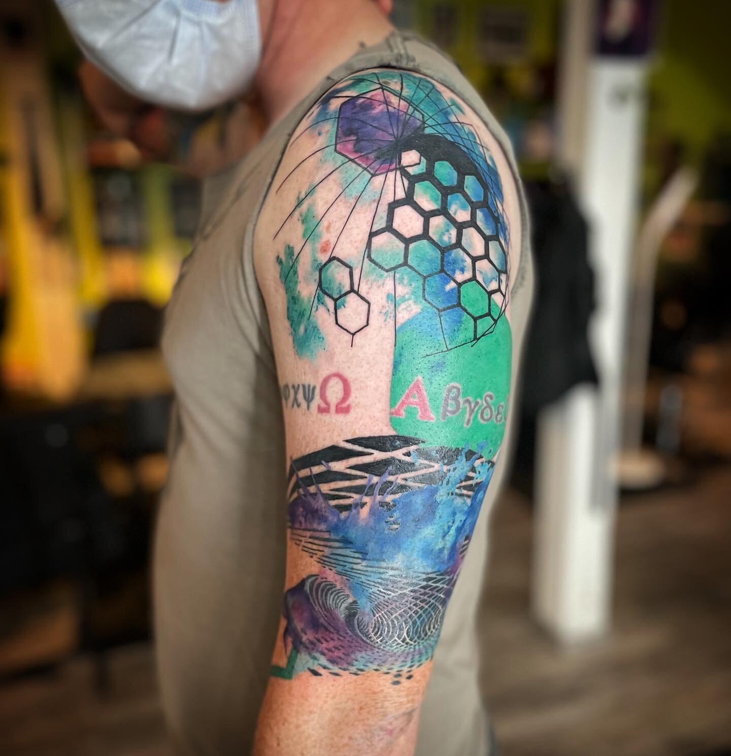 2nd session on this half sleeve in progress. The lettering was an existing tattoo not done by me.
.
.
.
.
.
#tattoo #halfsleeve #watercolortattoo #abstracttattoo #colortattoo #colortattooartist #bayareatattooartist #graphictattoo
