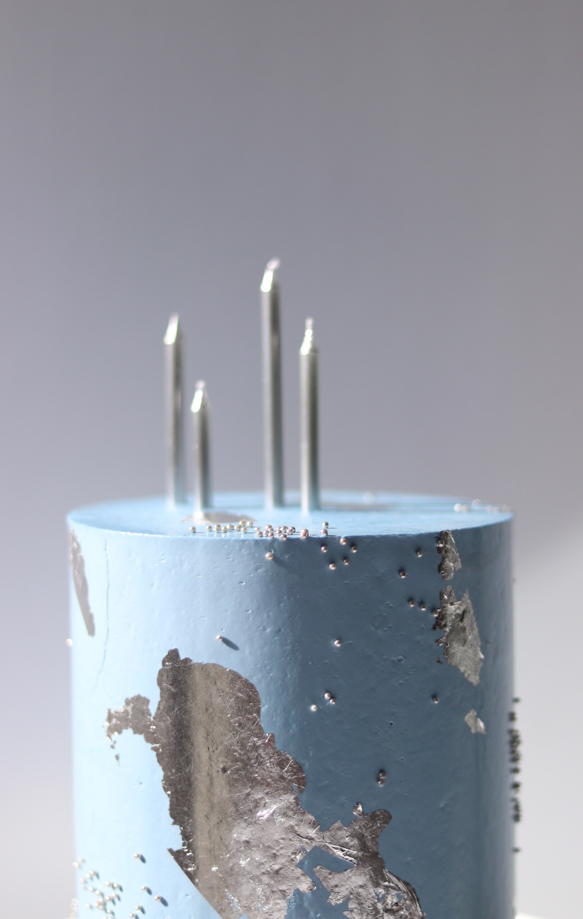 BLUE SILVER CAKE 1.jpg