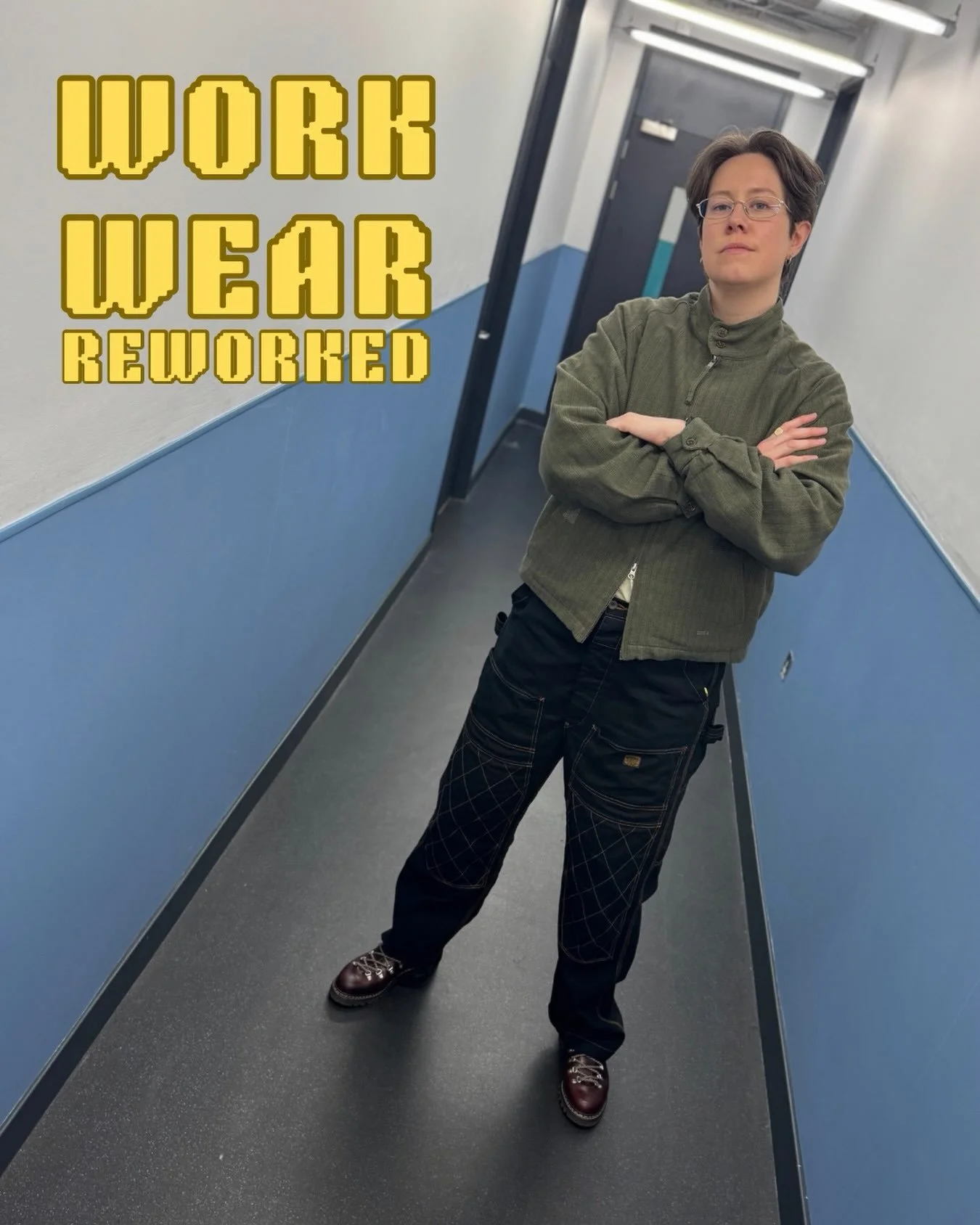 @chloepetts &times; @taskmaster ep5 🫒💌🖤
#styledbyme @patrickjack
&ldquo;Workwear, reworked &mdash; utility with a little vintage attitude.&rdquo;

Makeup/hair @chrissiebaker60 / @janeburstow 

#taskmaster