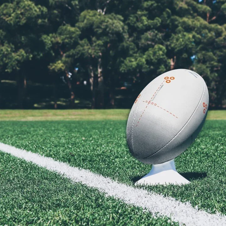 Which Rugby Ball Do I Need? The Ultimate Rugby Ball Guide // W RUGBY