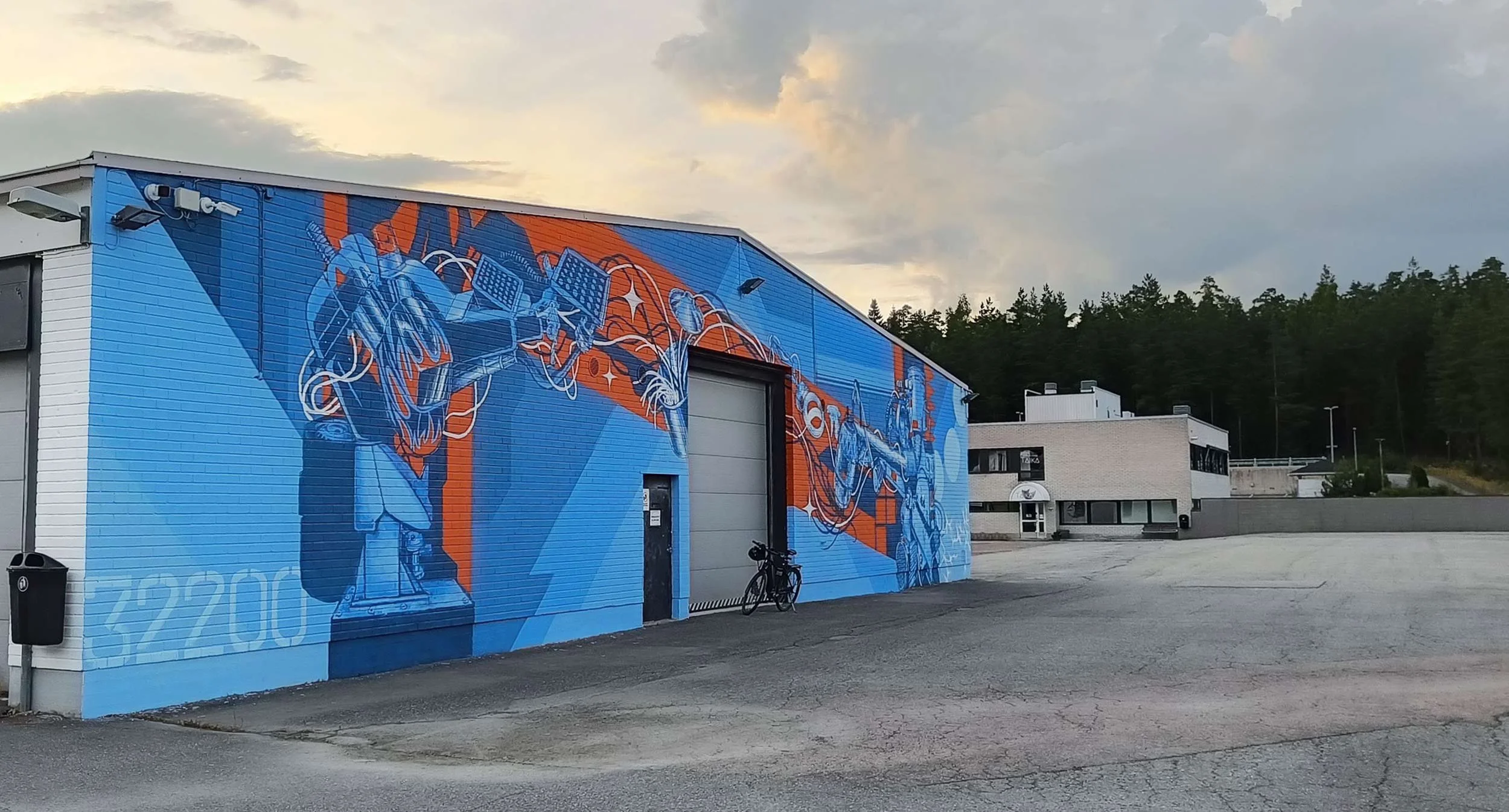 Kuvataidetta Loimaan illassa.