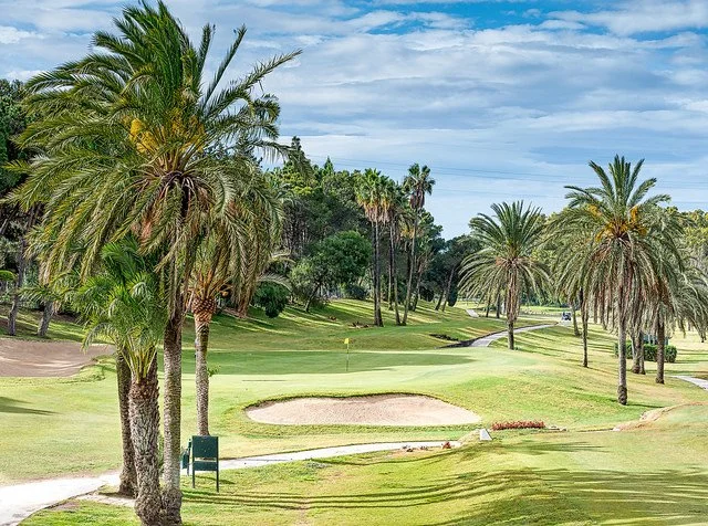 El-Paraiso-Golf-Club-hole-number-5640x476.jpg