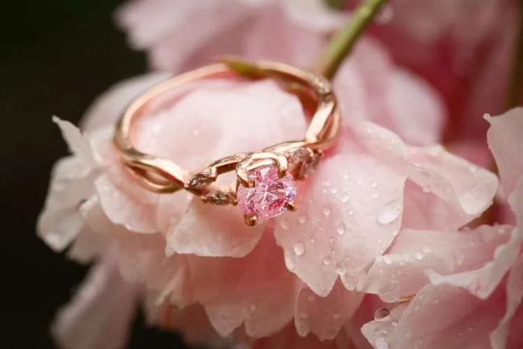 Sunny Eden™ customized pink lab-grown diamond from hair is as an engagement ring