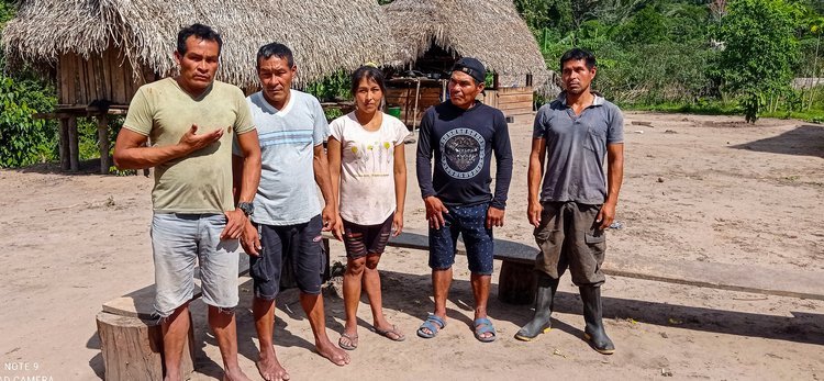   Members of Alto Esperanza, an Amahuaca community in initial contact fighting for their land rights.  