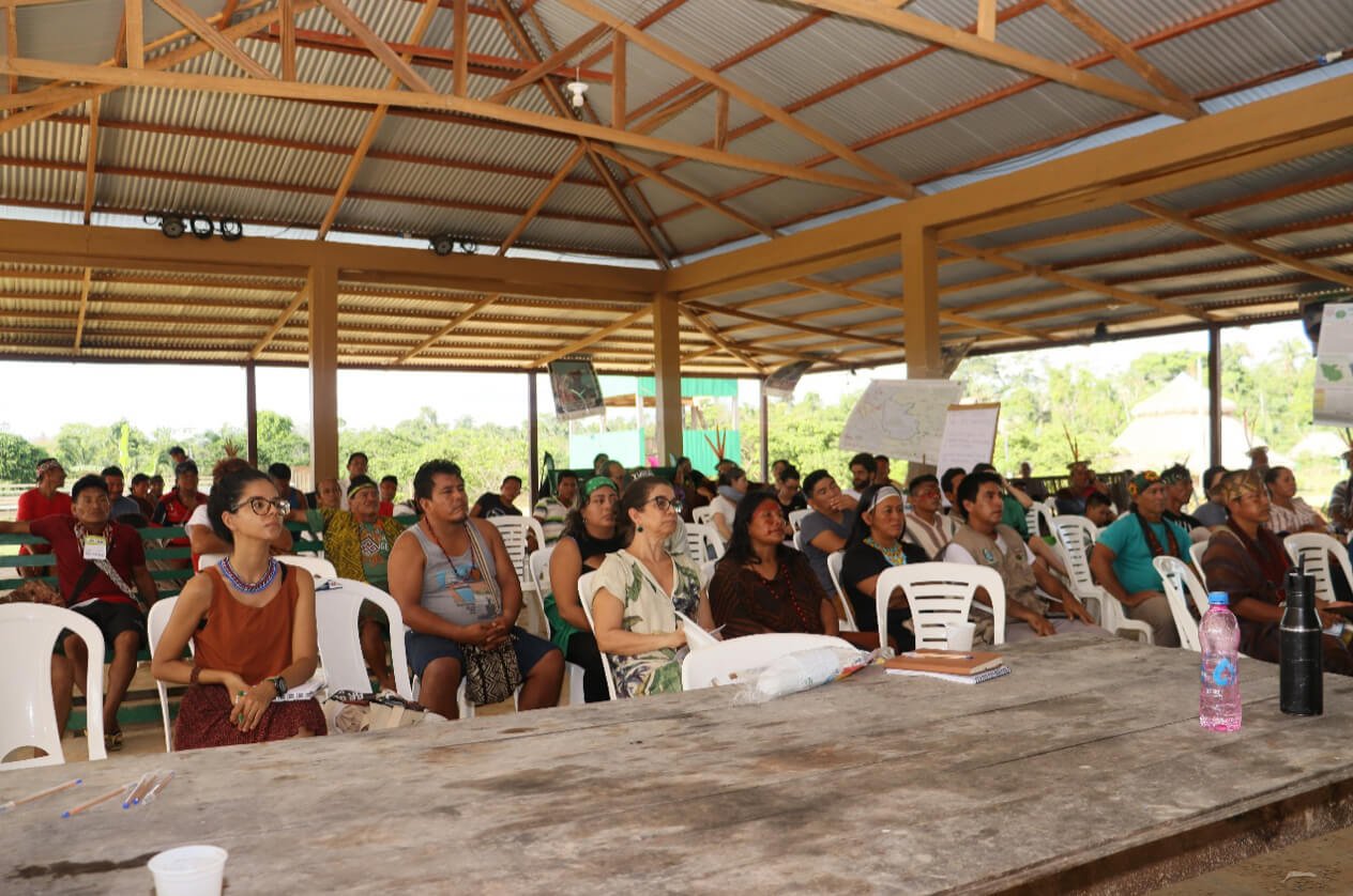 Participants gathered at the Yorenka Tasorentsi Institute in Marechal Thaumaturgo.