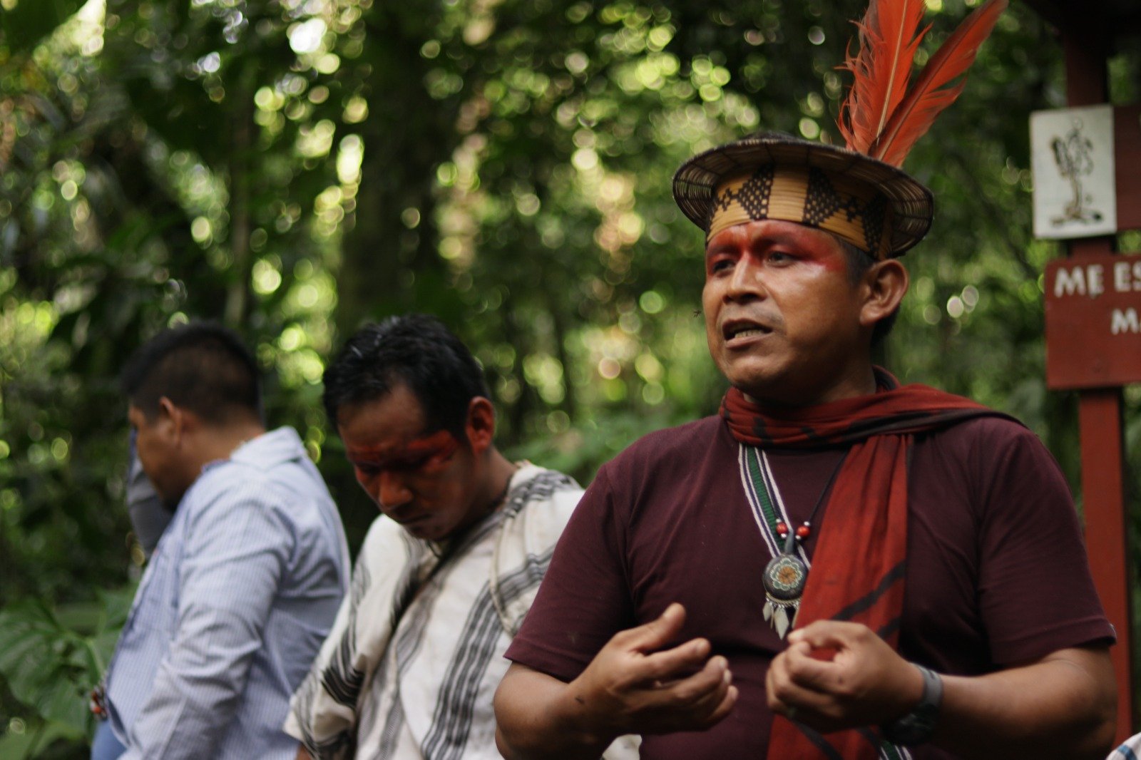  Ashéninka leader and UAC community specialist, Arlindo Ruíz, addresses the group on biodiversity conservation. &nbsp; 