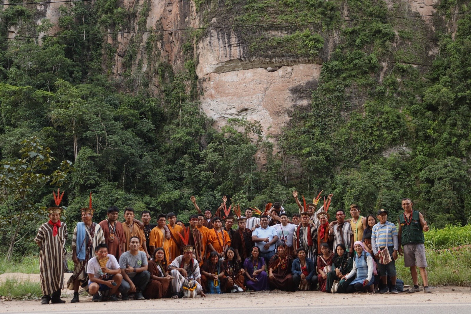  Particpants posing for a picture on Manitsipanko hill. 