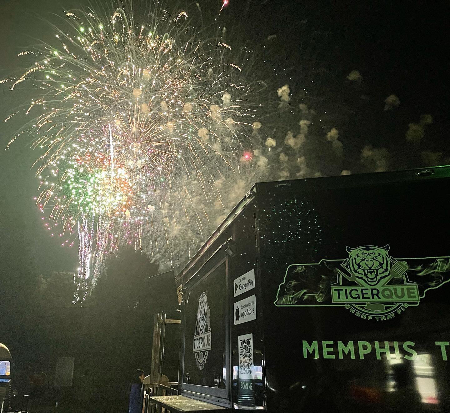 What an awesome fireworks show last night in Bartlett! Thank you to everyone that stopped by for some BBQ. We look forward to being back in Bartlett again soon! #TigerQue #Bartlett