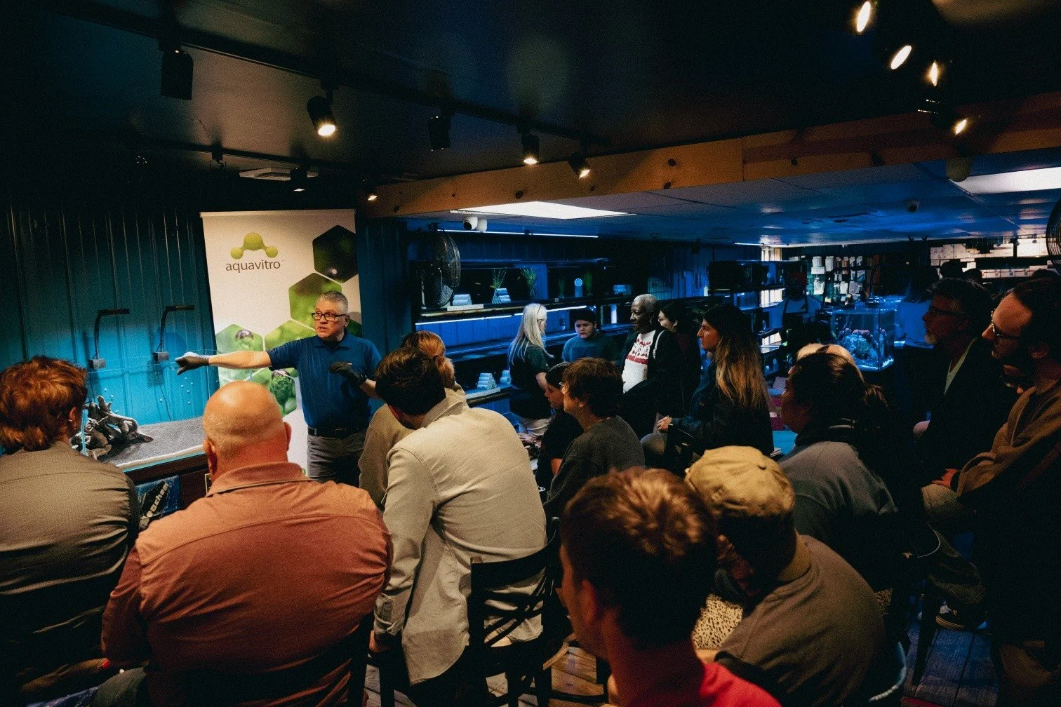 Last night's aquascaping seminar was a great success! 👍  Thanks to Seachem, Luis Navarro and Ryan Noel for treating us to a great presentation.  We appreciate everyone who attended with great energy and questions and we'll see you next time!

#aquar