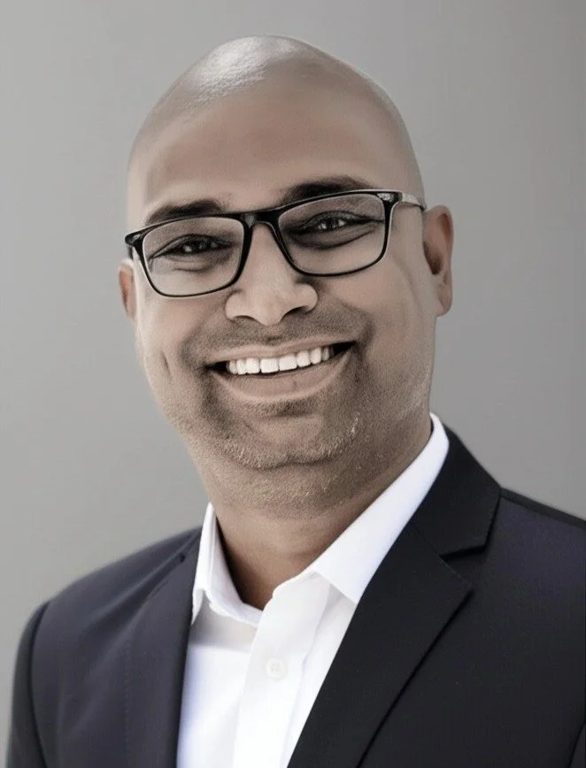 Samuvel Tamilselvan Devasagayam Headshot.jpg