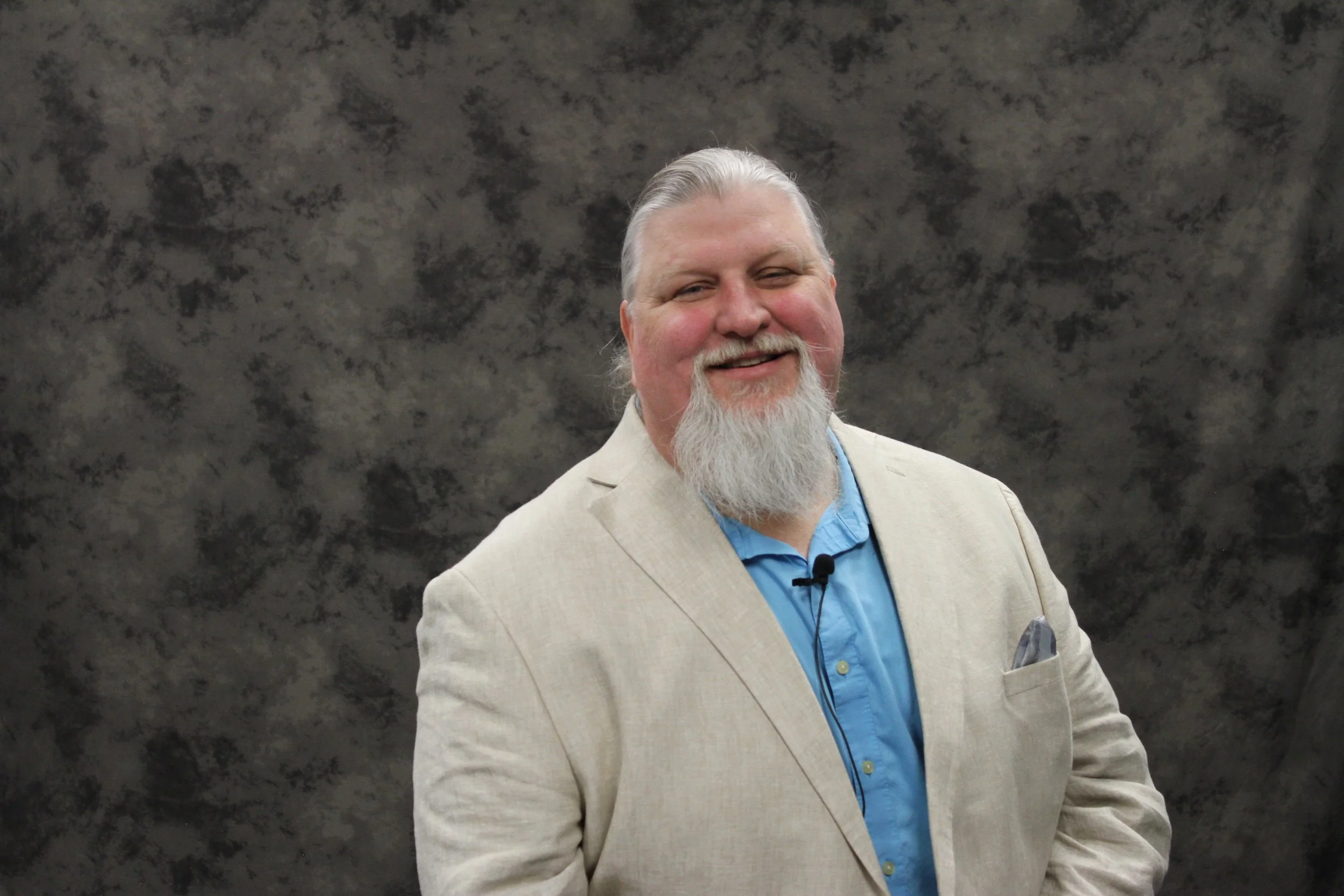 Stephen Ivaskevicius headshot.JPG