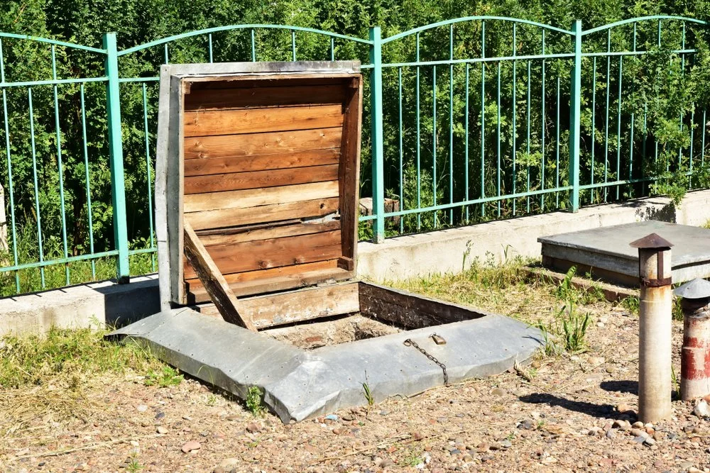 Comparing the Above-Ground and Underground Storm Shelters