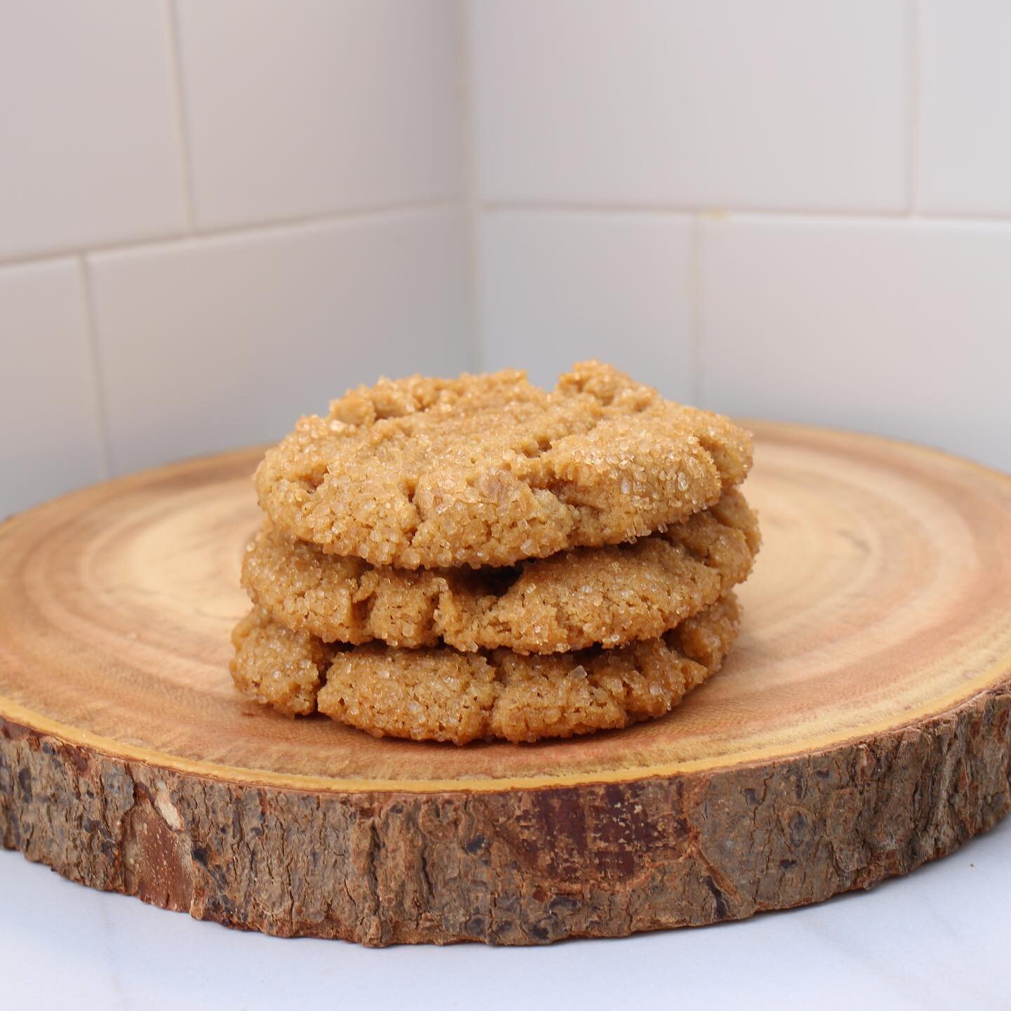 Vegan Peanut Butter Cookies 🤤🤤 You don&rsquo;t have to be vegan to enjoy these 🍪