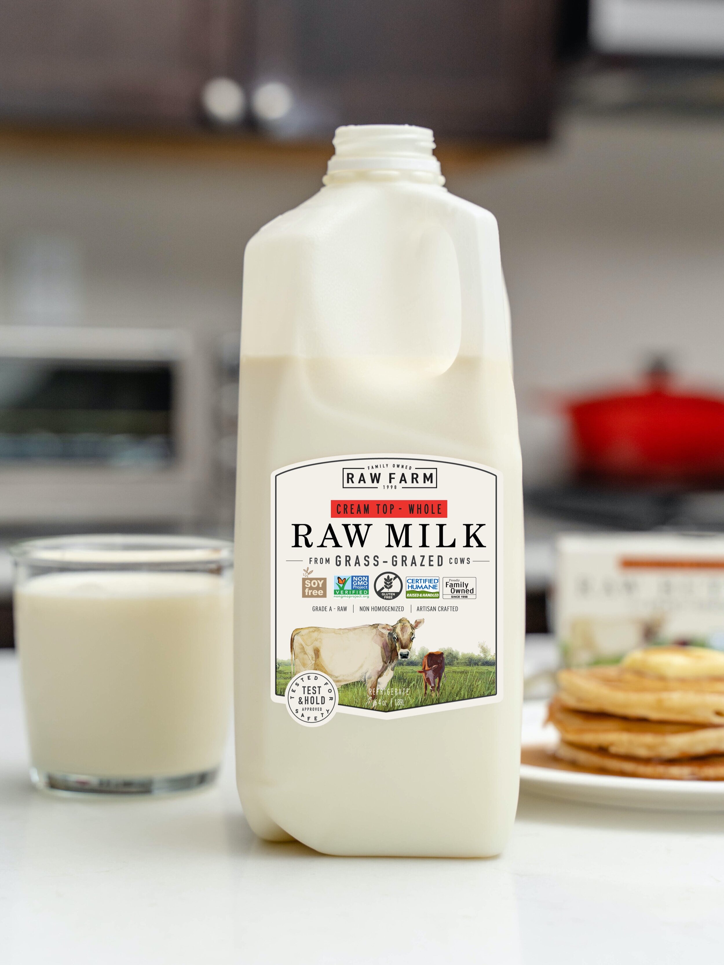 RAW+FARM_whole+milk+64+oz+_+picture.jpg