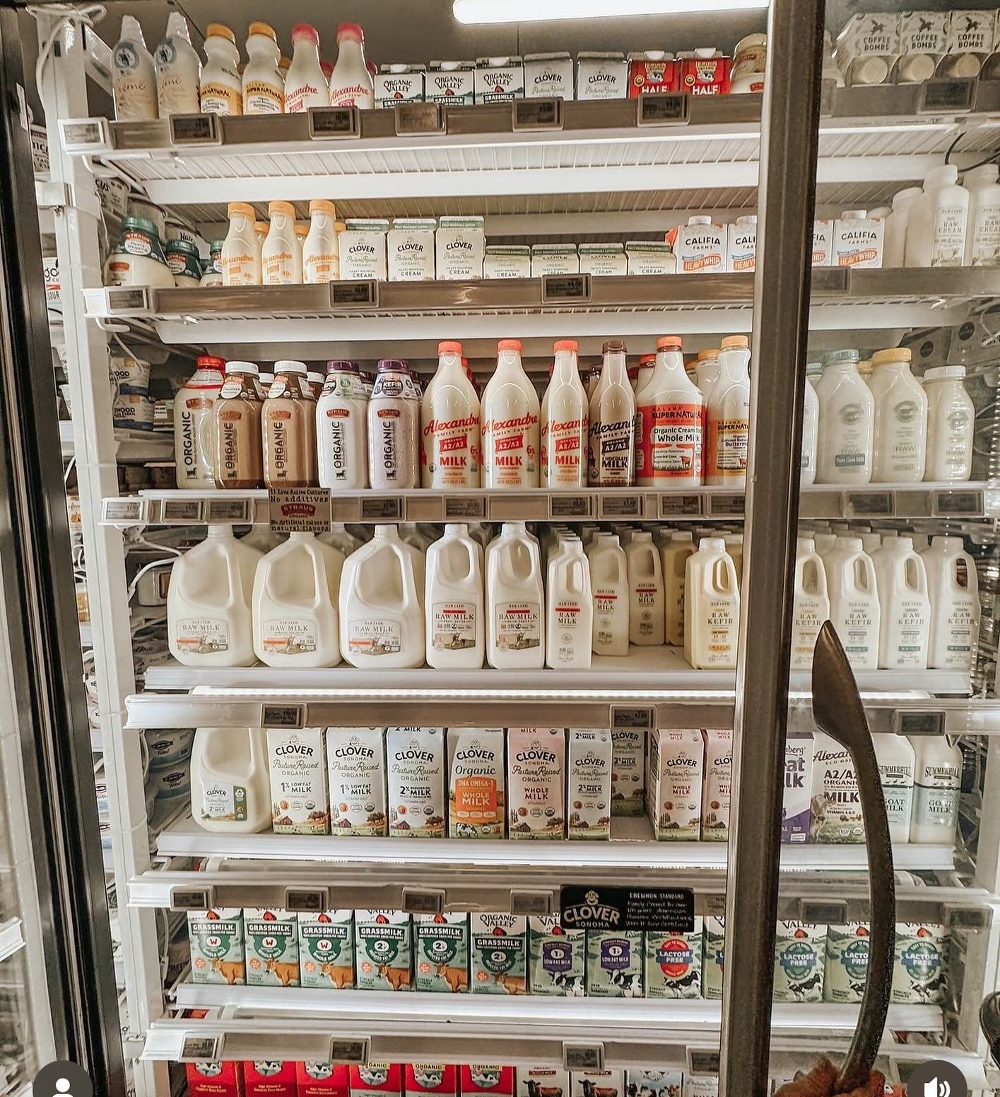We love seeing this BEAUTIFUL array of nutrient dense raw dairy products. Our favorite choices are a gallon of Whole Raw Milk + a half gallon, Plain Raw Kefir, Golden Raw Kefir, and Vanilla Raw Kefir. 🙌🏼🥛💛 #RAWGOODNESS