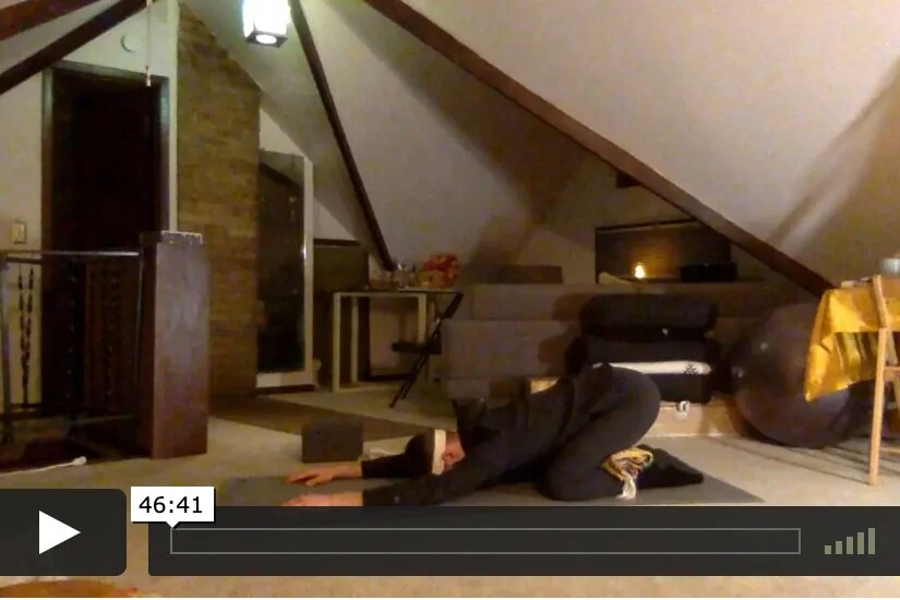 (46 min YOGA) Wind Down Evening Flow w/ Greg Hines