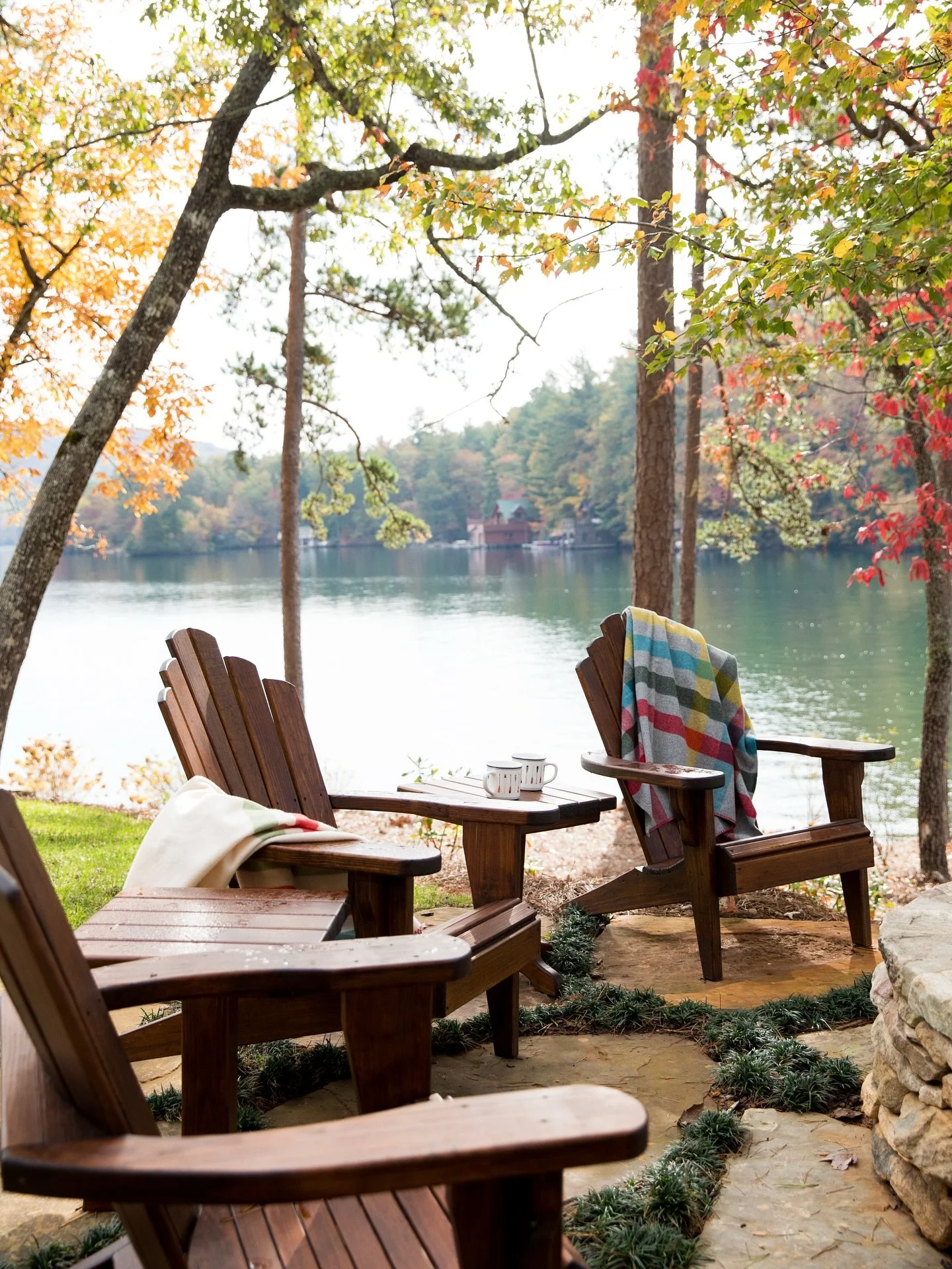 Fall has officially arrived!
🍁

📸 by @Lauranegrichilders
&bull;
&bull;
&bull;
&bull;
#whitneydurhaminteriors #atlantainteriors #atlantainteriordesigner #edesign #edesigner #interiordesign #interiors #instadesign #interiorstyle #atlantainteriordesig